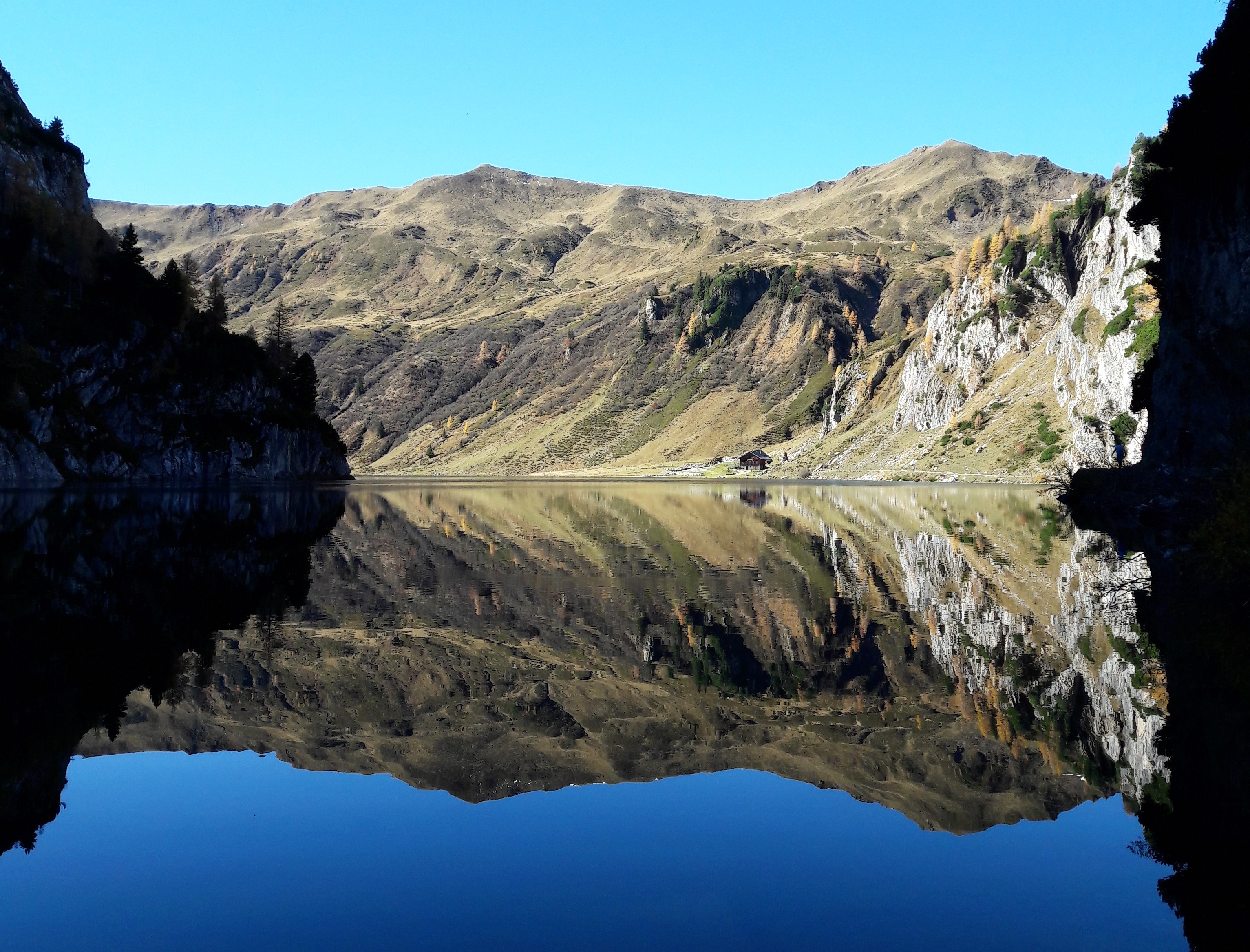 Wasserspiegelung im Tappenkarsee | Credit: Simone Reitmeier