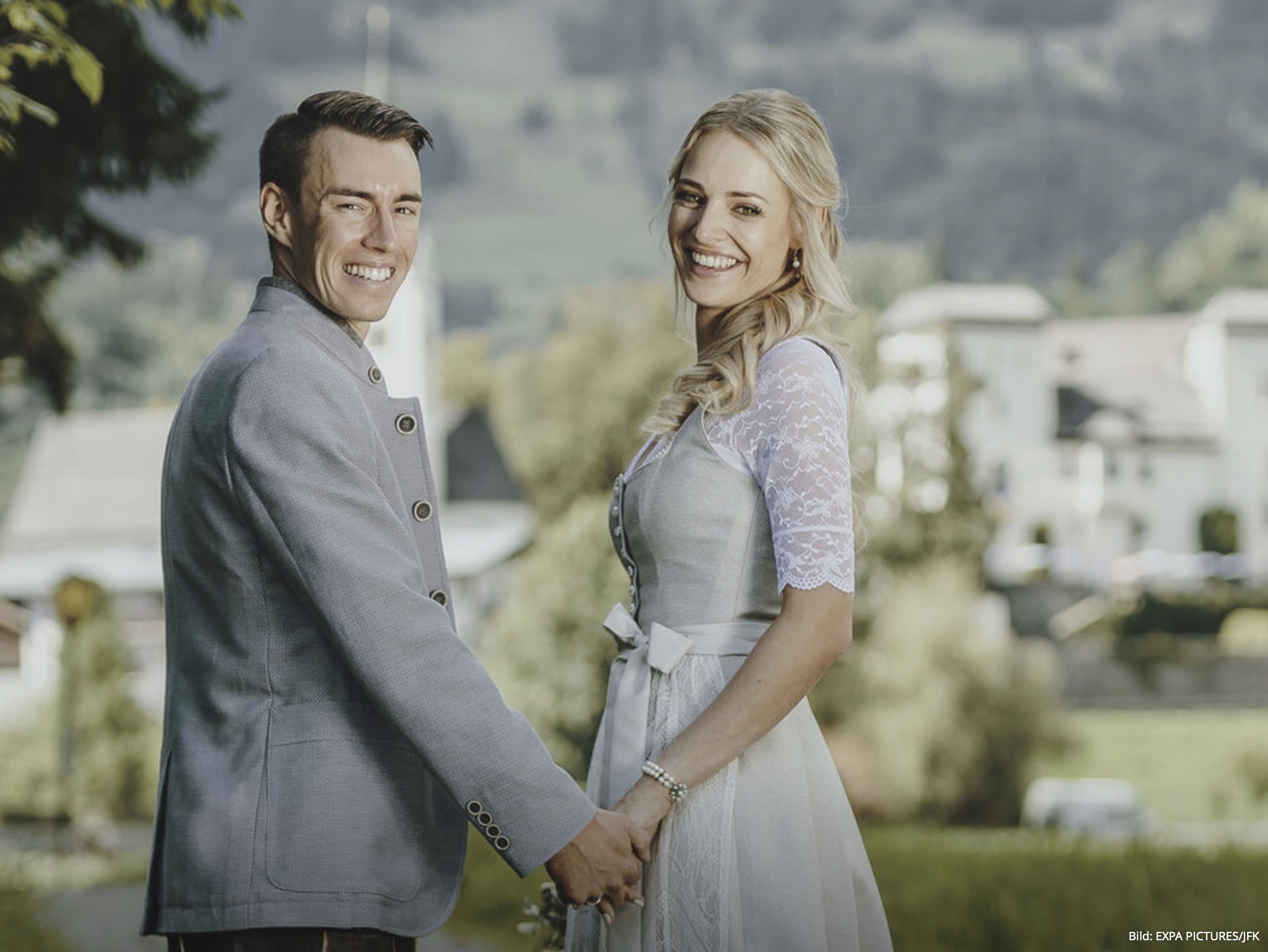 Stefan Kraft und Frau Marisa bei der Hochzeit in Tracht