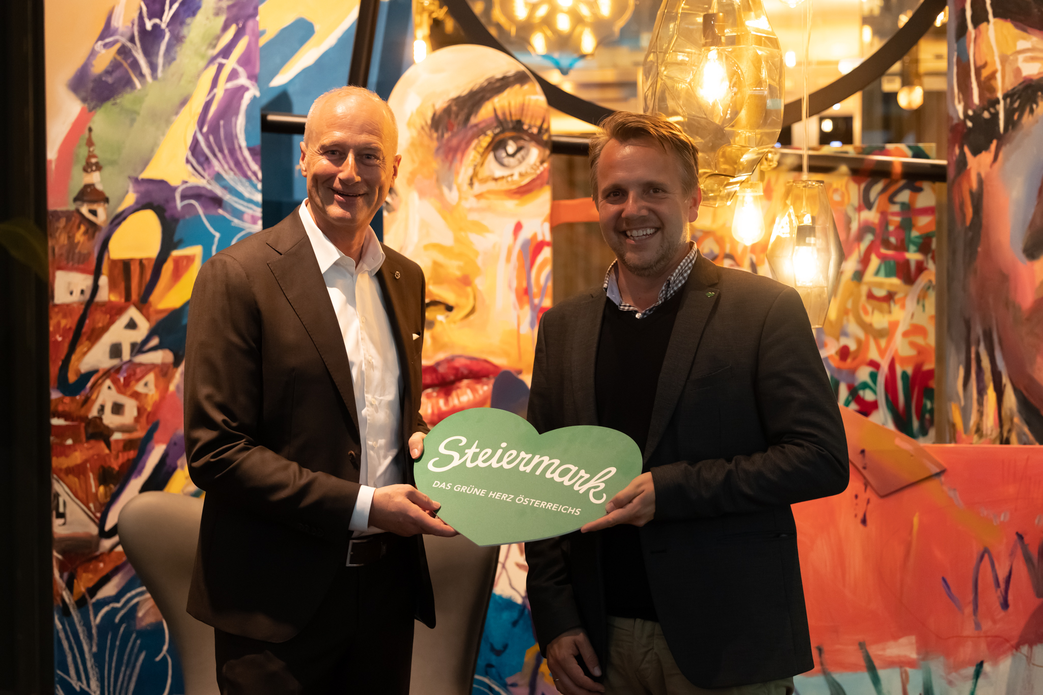 Christoph P. Satter, Hotel Manager Motel One Graz und Michael Feiertag, Geschäftsführer Steiermark Tourismus