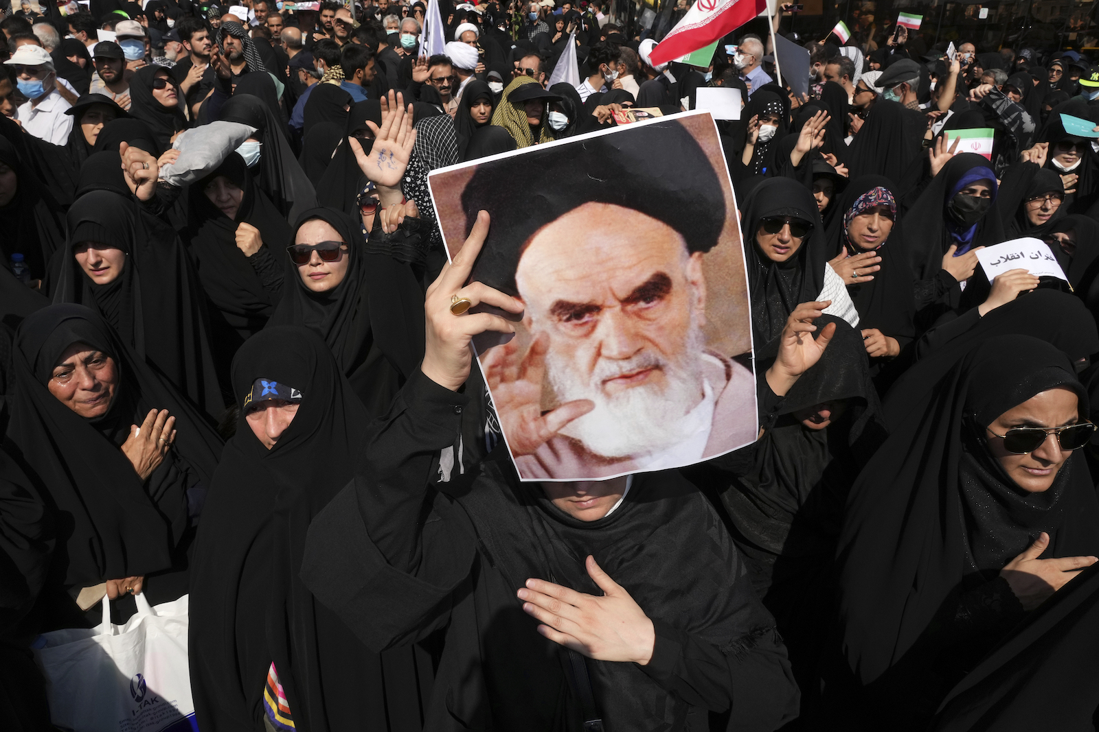 Regierungsfreundliche Demo im Iran | Credit: Vahid Salemi / AP / picturedesk.com