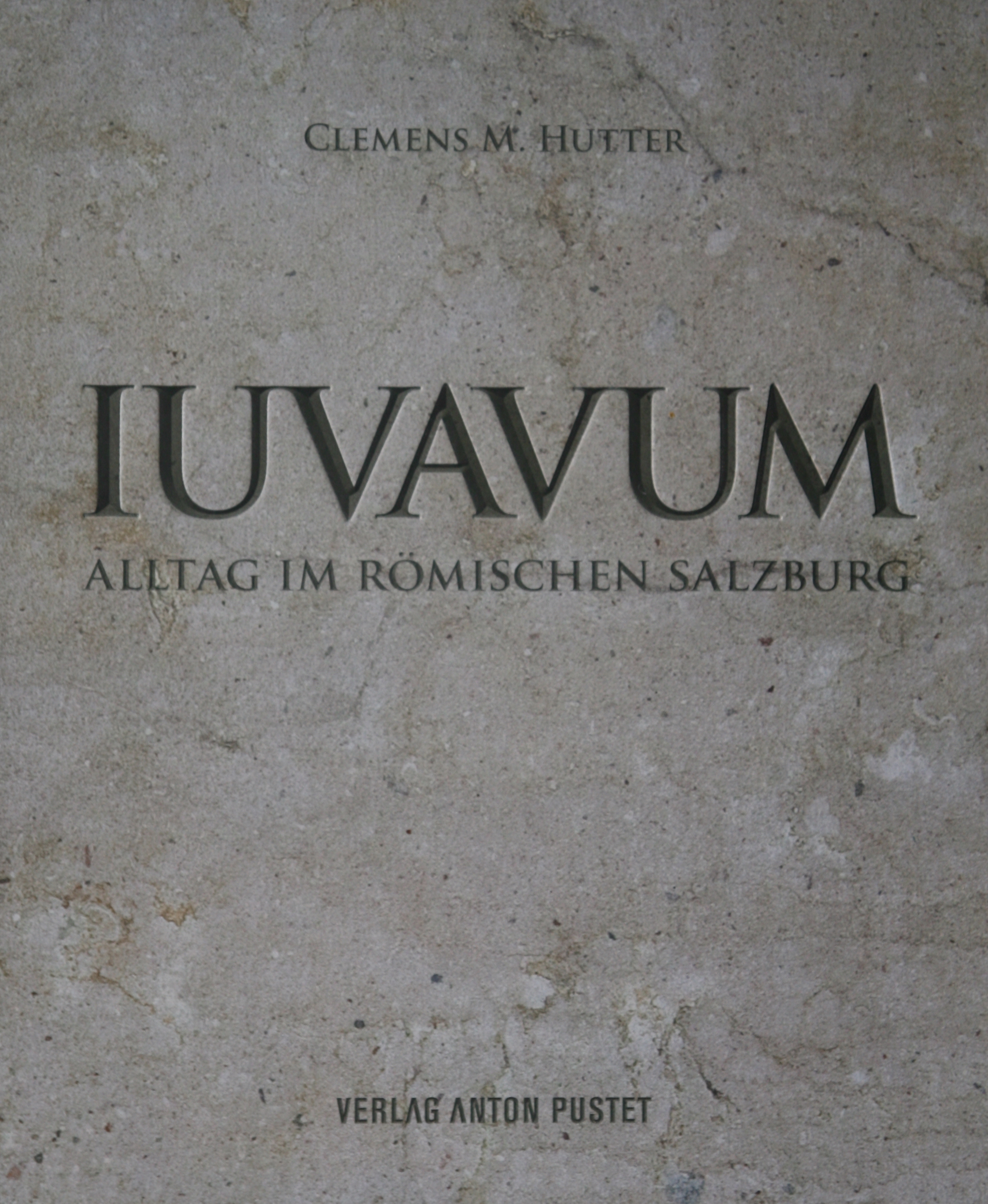 Bucheinschlag "Juvavum" | Credit: Pustet Verlag
