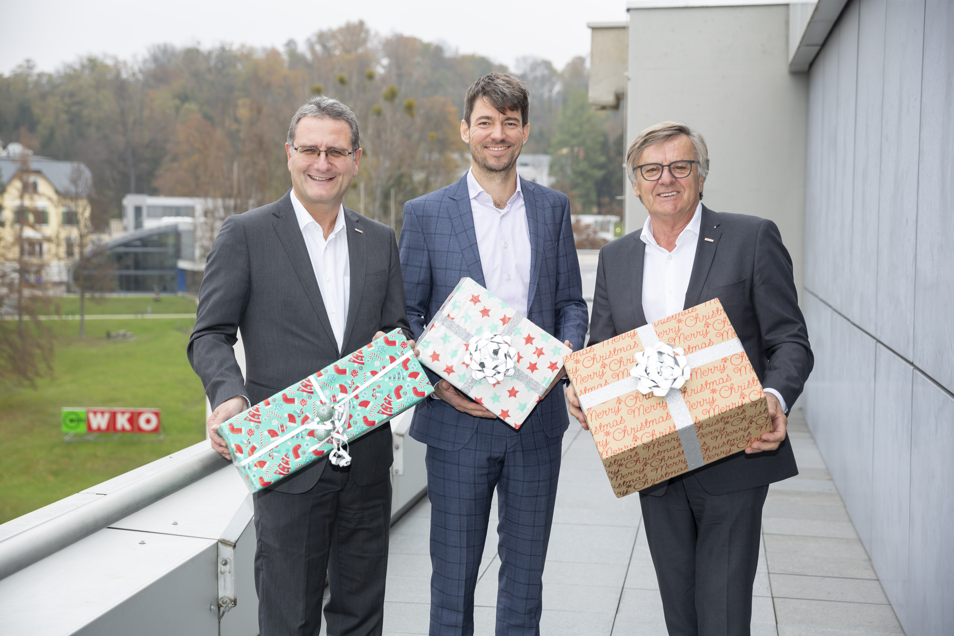 Spartenobmann Gerhard Wohlmuth, Wolfgang Ziniel von der KMU Forschung Austria und Spartengeschäftsführer Helmut Zaponig sind optimistisch fürs Weihnachgeschäft.