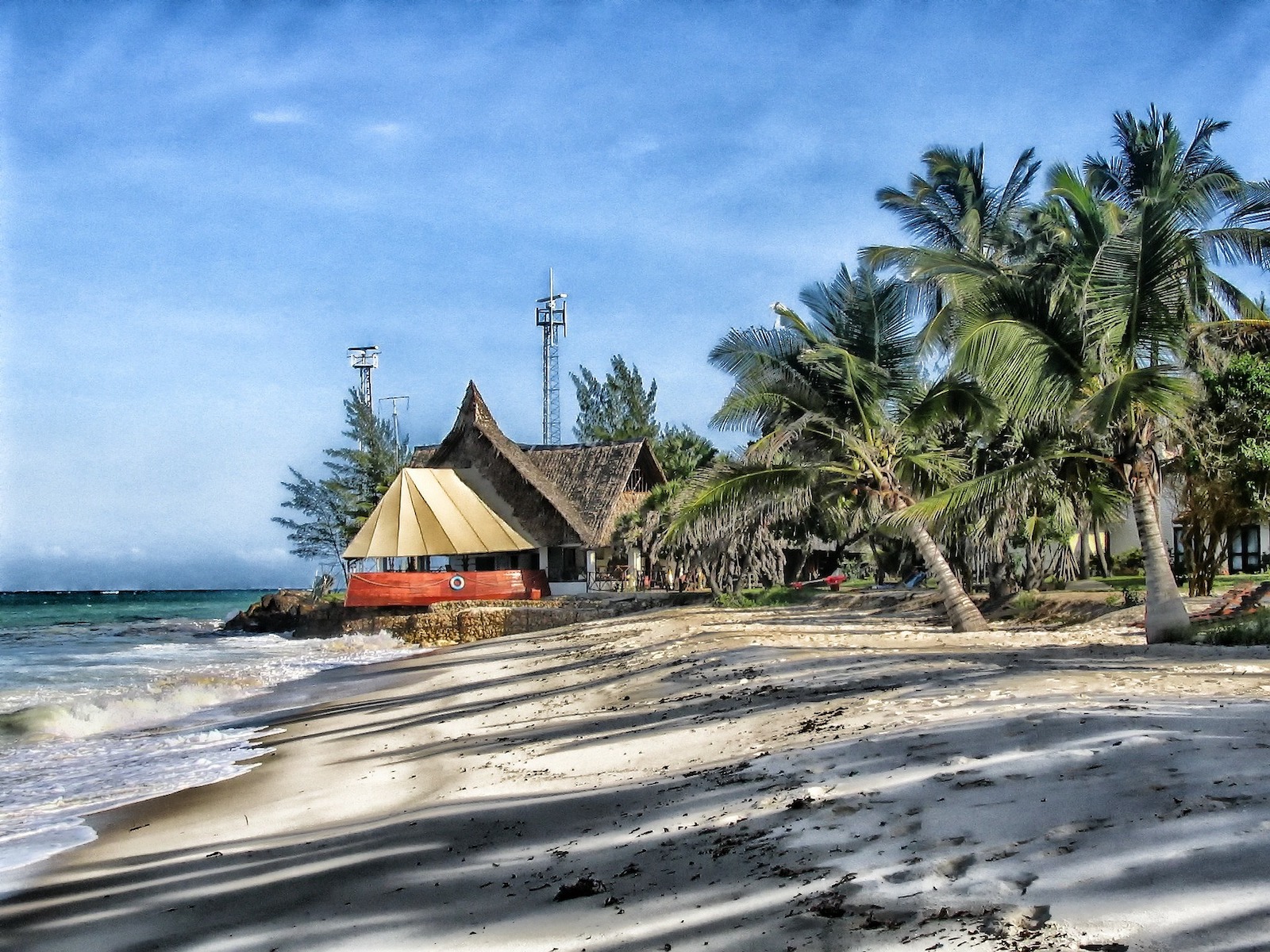 Einsamer Strand in Kenia