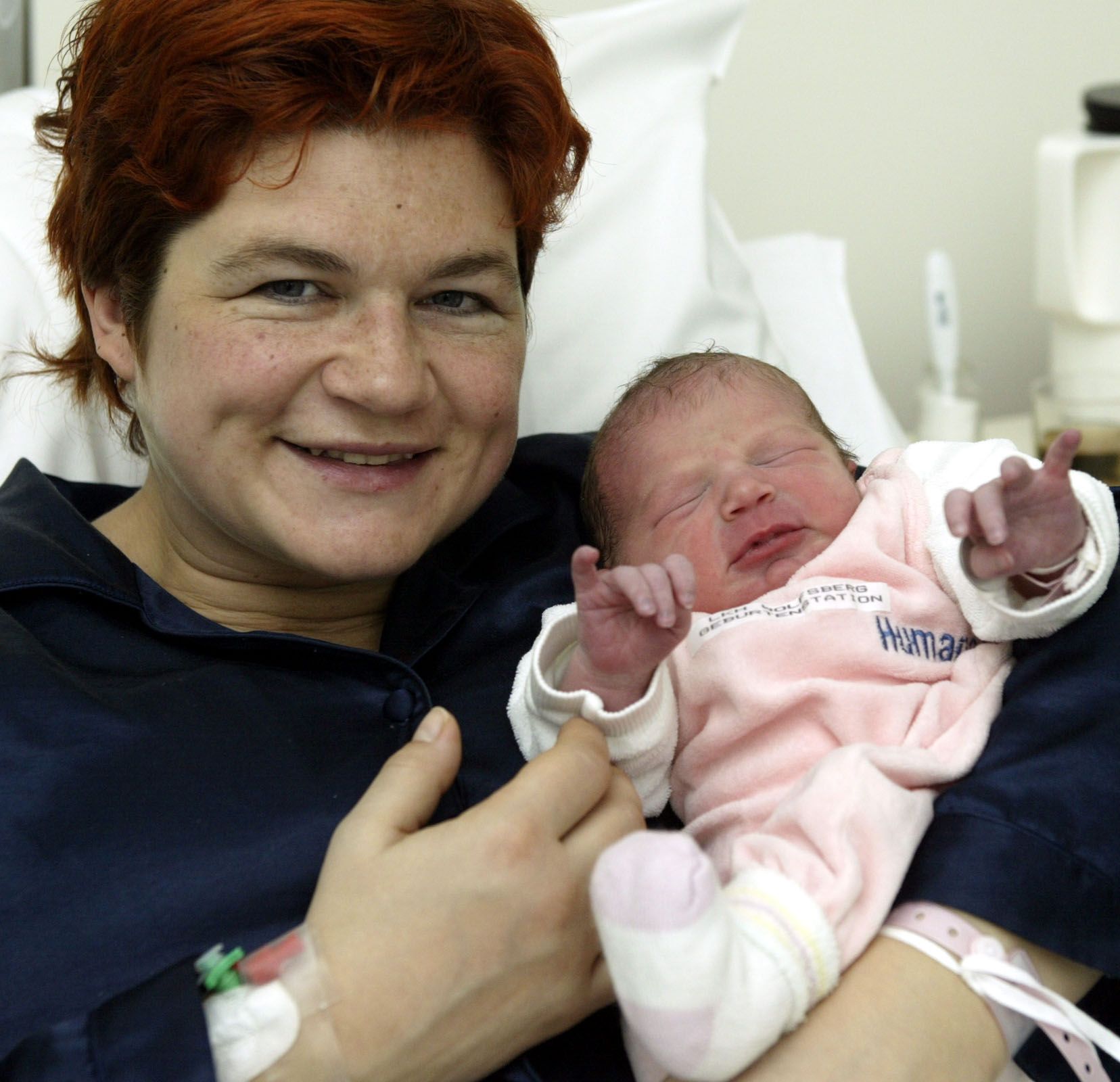 Baby mit Mutter
