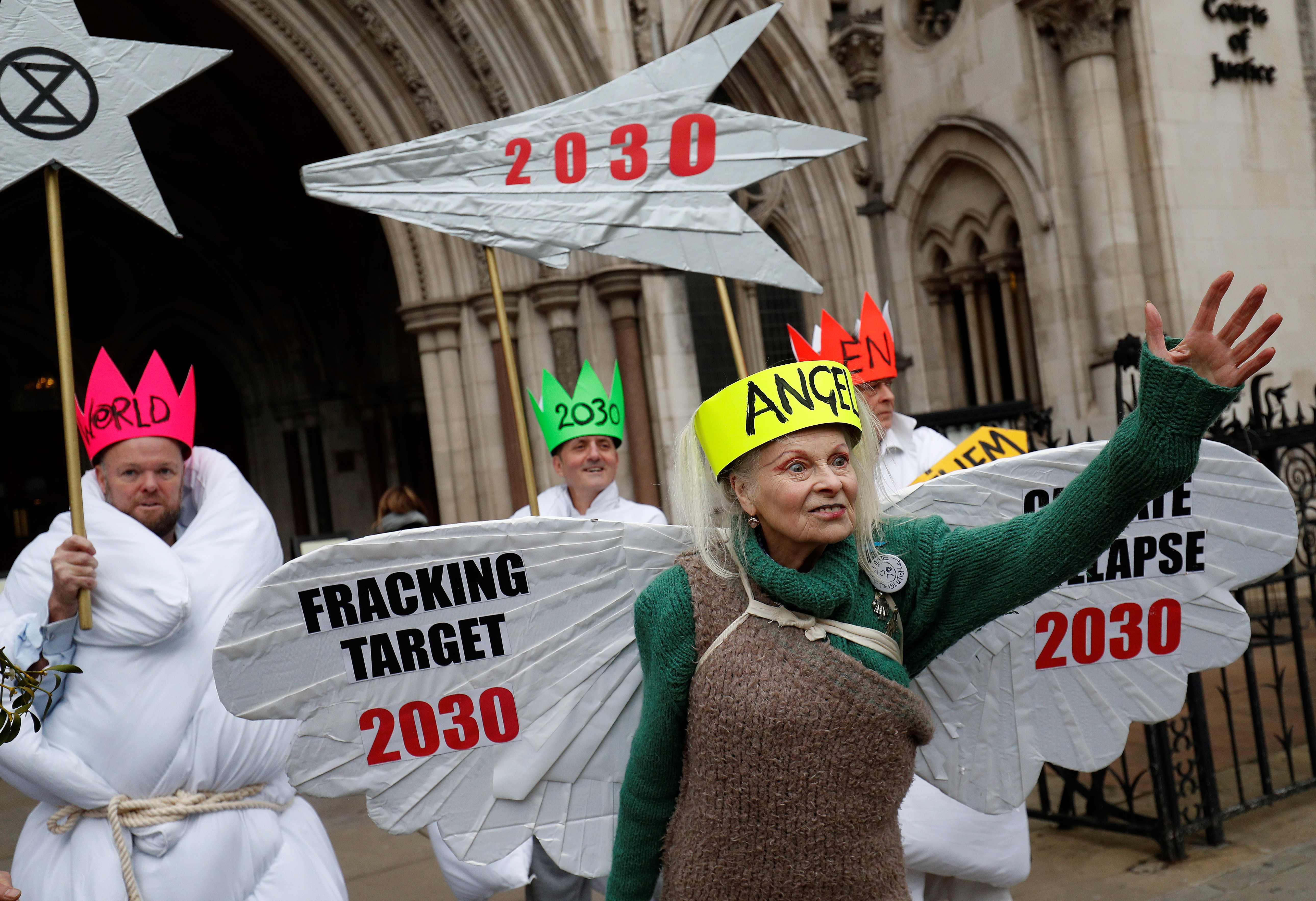 Vivienne Westwood auf einer Demo