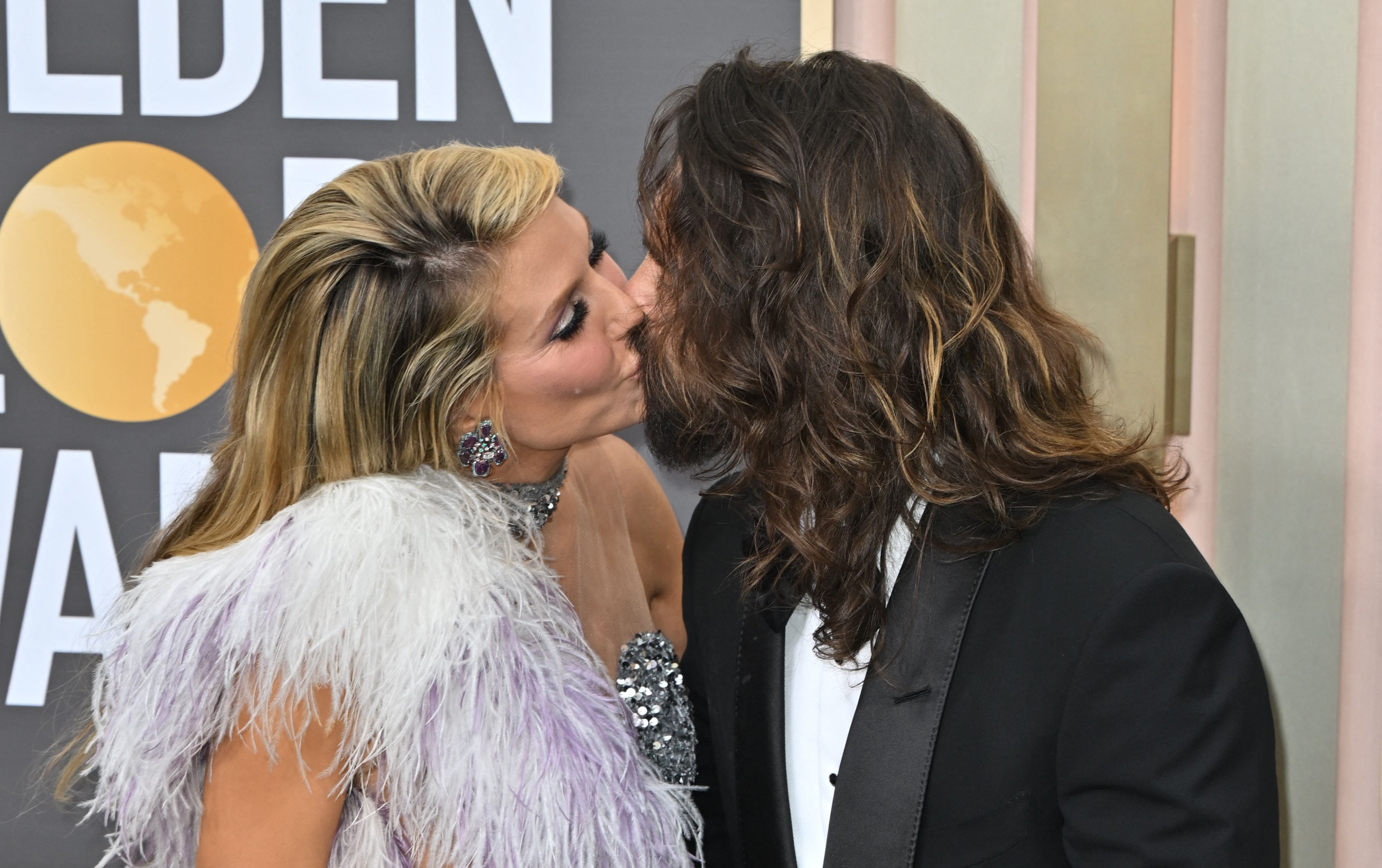 Heidi Klum und Tom Kaulitz küssen sich