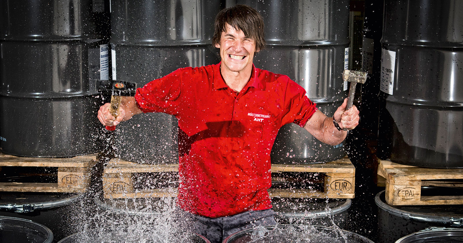 Junger Industrie-Arbeiter | Credit: Mathias Kniepeiss