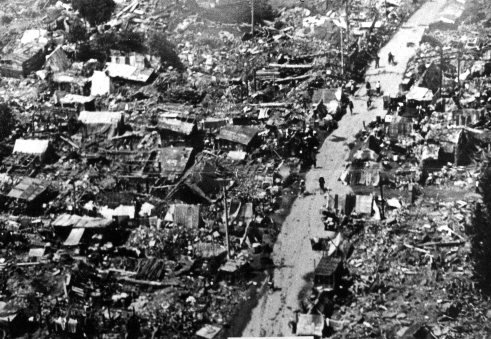 Zerstörtes Tangshan in China 1976. | Credit: Science Source / PhotoResearchers / picturedesk.com