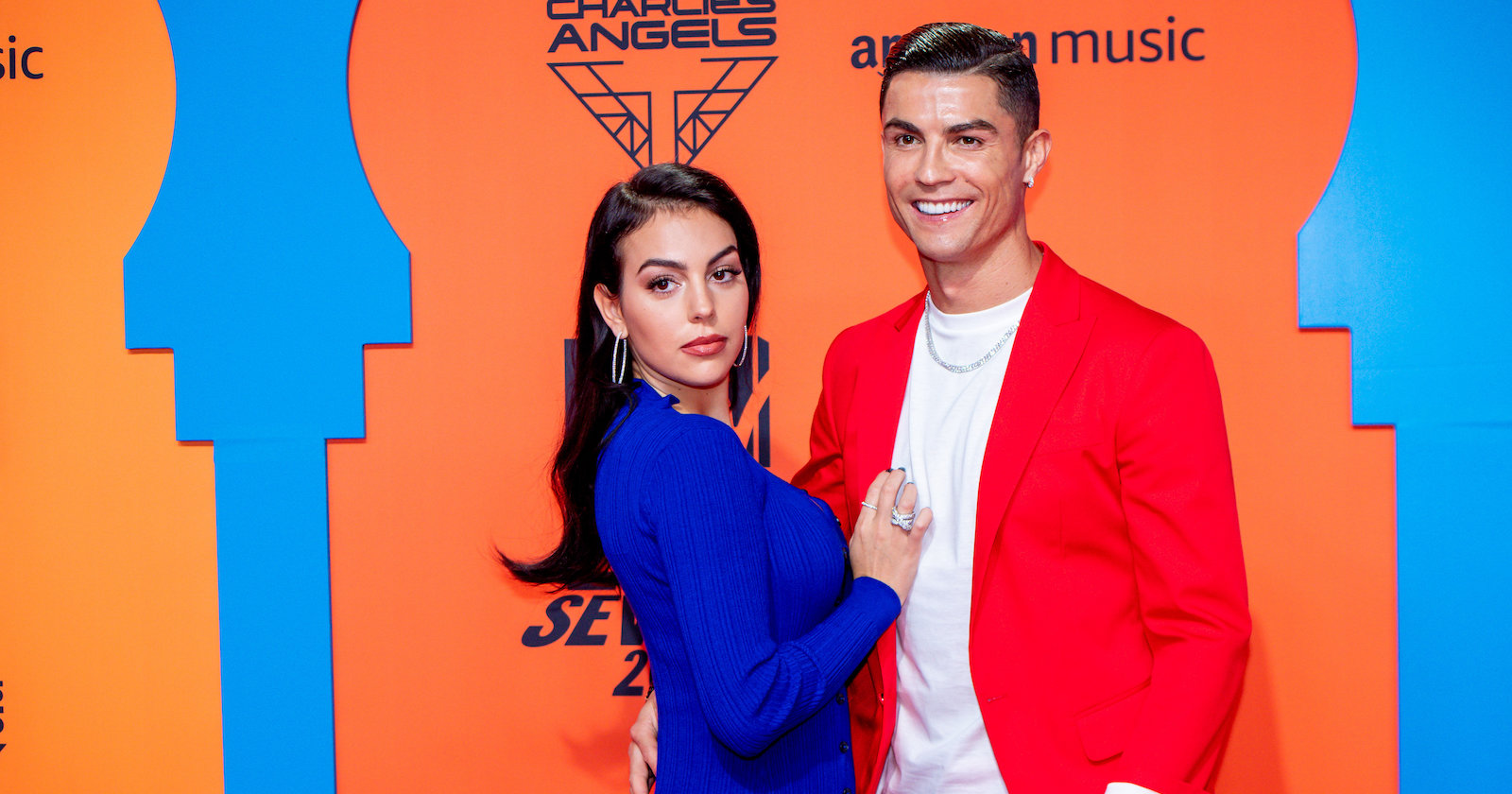 Georgina Rodríguez und Cristiano Ronaldo auf einem Event.