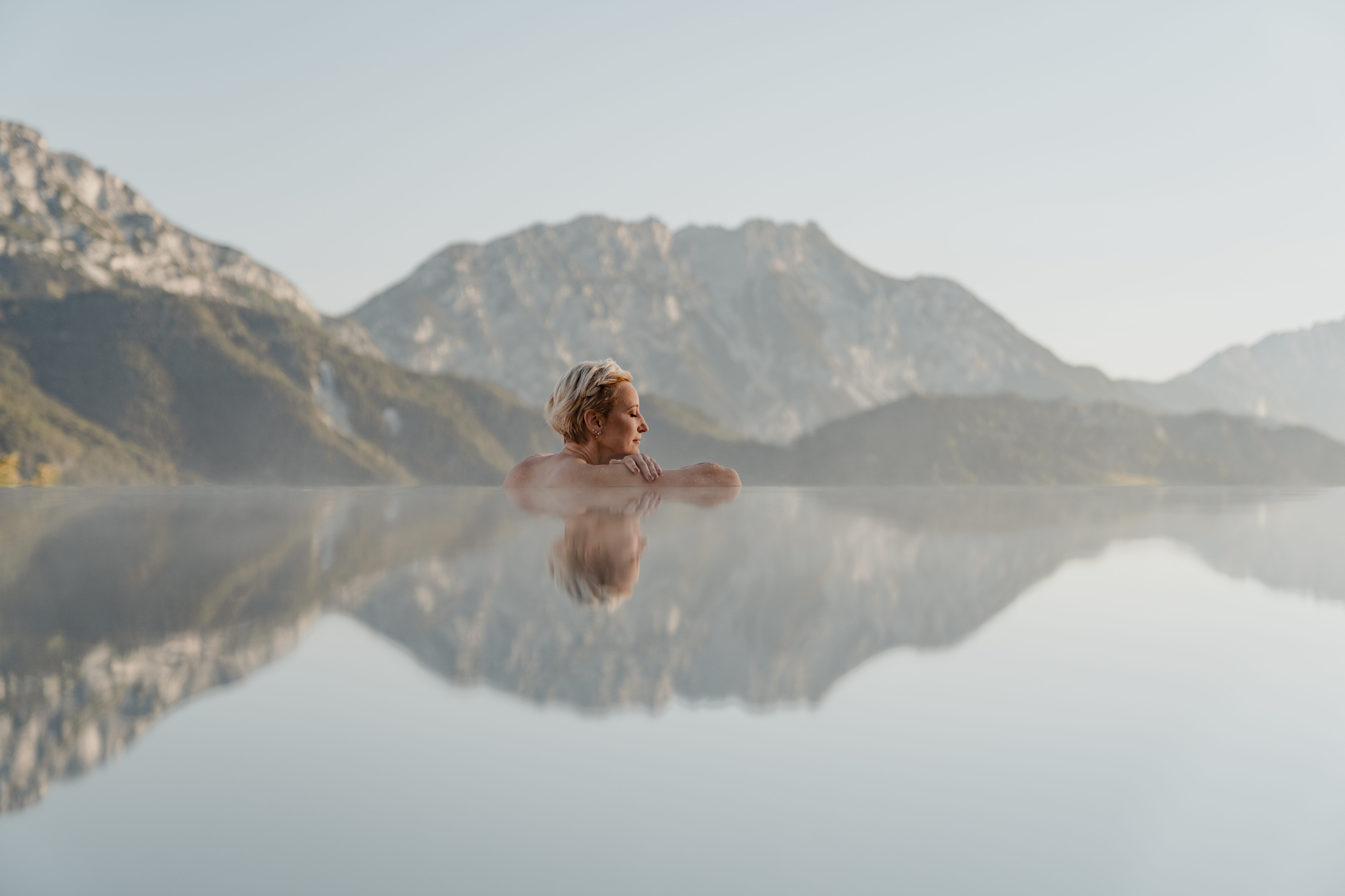 Der Outdoor-Infinity-Whirlpool