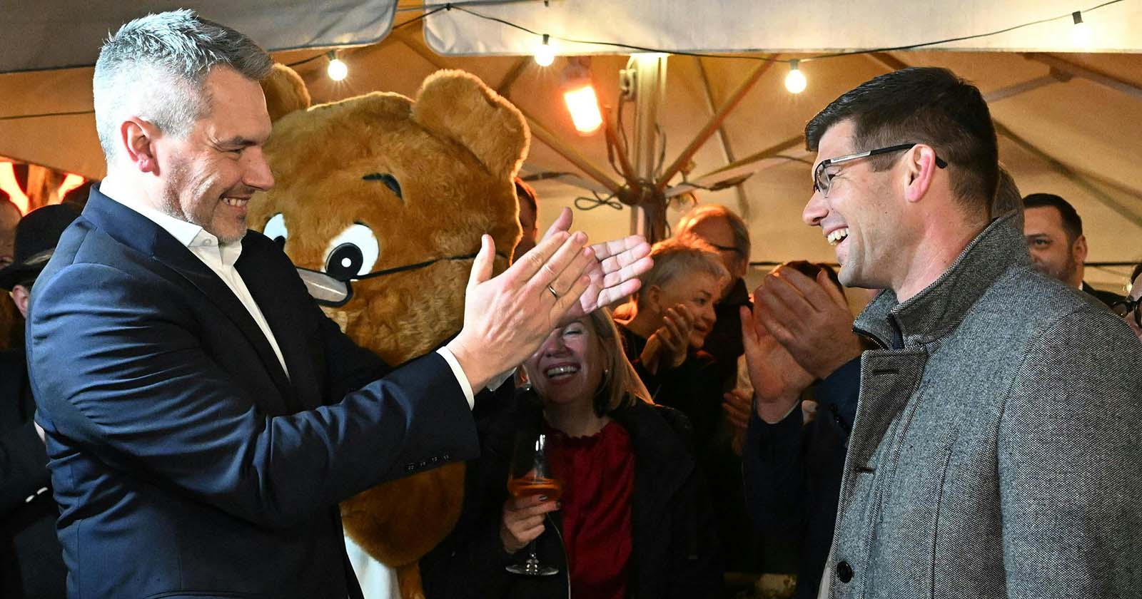 ÖVP-Chef Karl Nehammer mit dem Kärntner Spitzenkandidat Martin Gruber