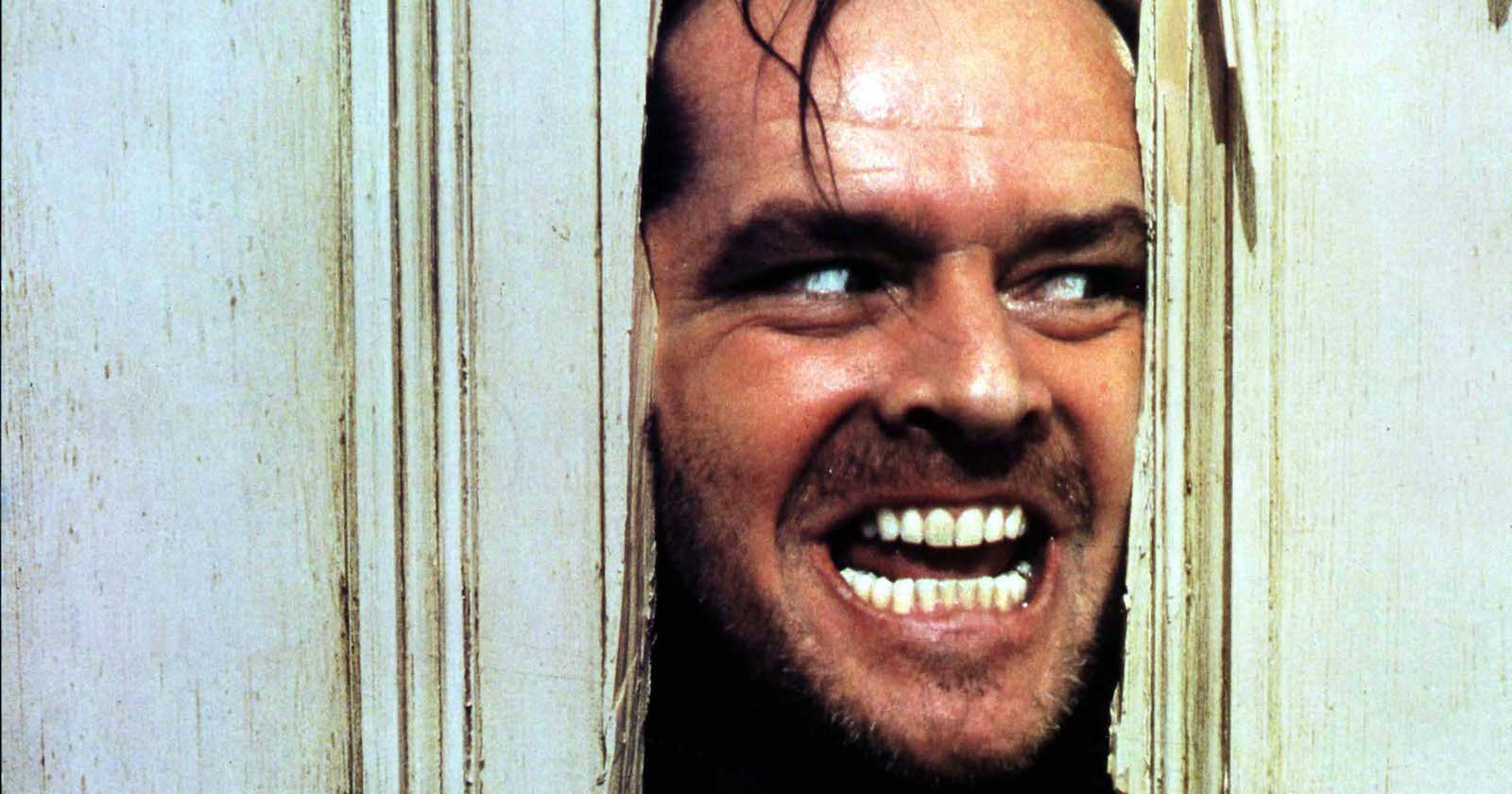 Berühmte Szene aus Shining: Jack Nicholson mit irrem Blick.