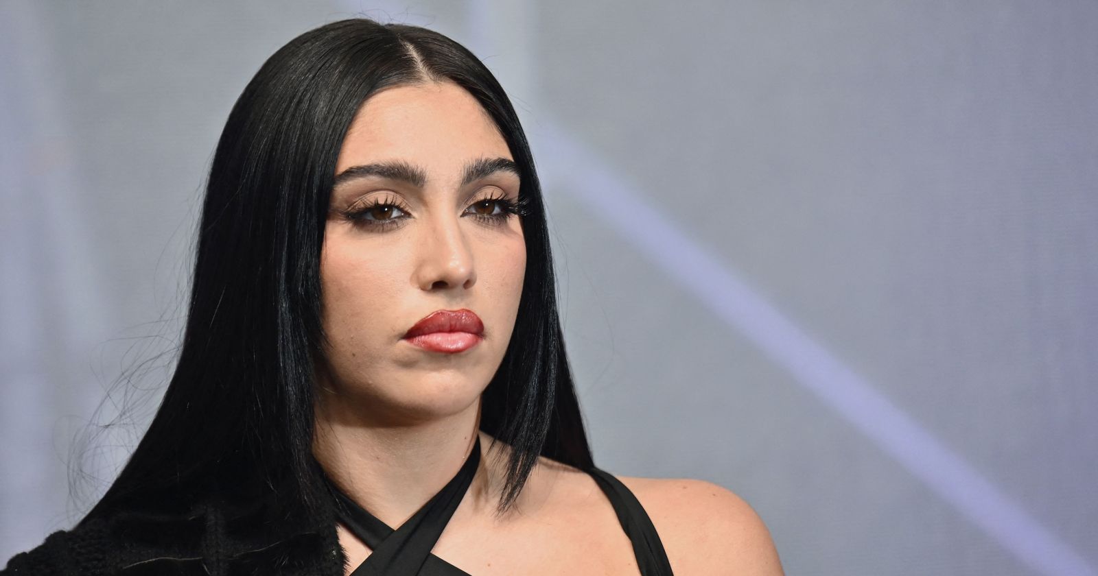 Lourdes Leon zeigt viel Haut.
