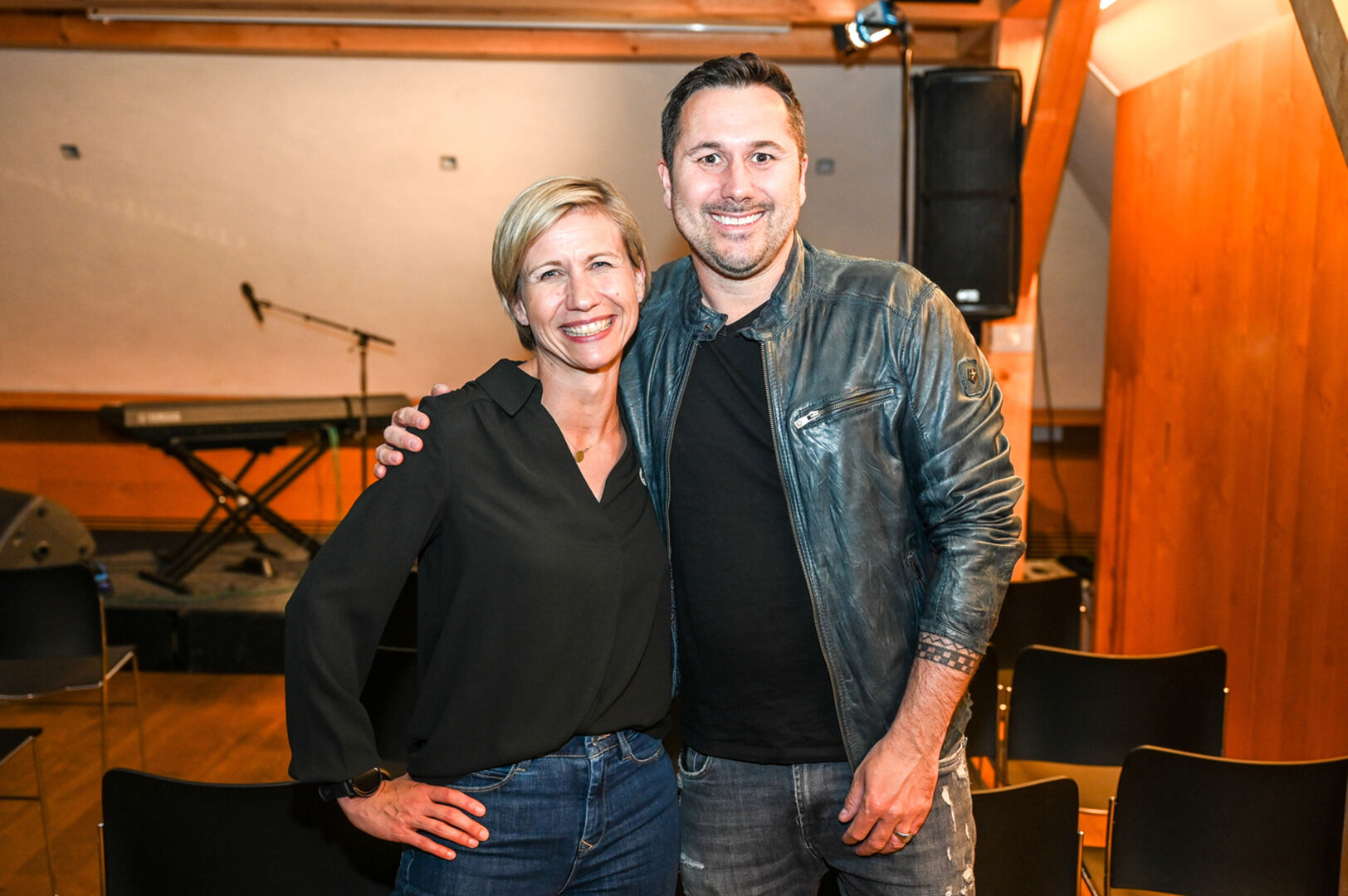 Moritz Bio-Restaurant Hohenems: Künstler Andy Ost mit Stefanie Brugger (Moritz)
