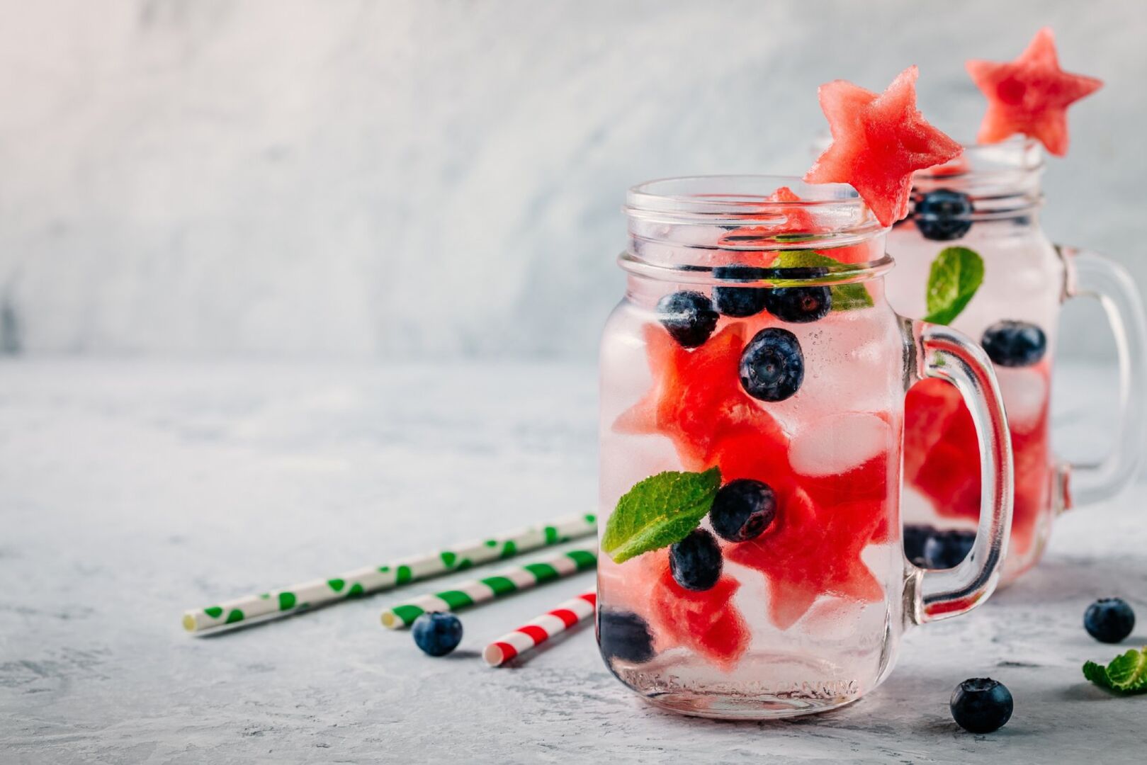 Melonensterne im Wasser zum Trinken | Credit: iStock.com/wmaster890