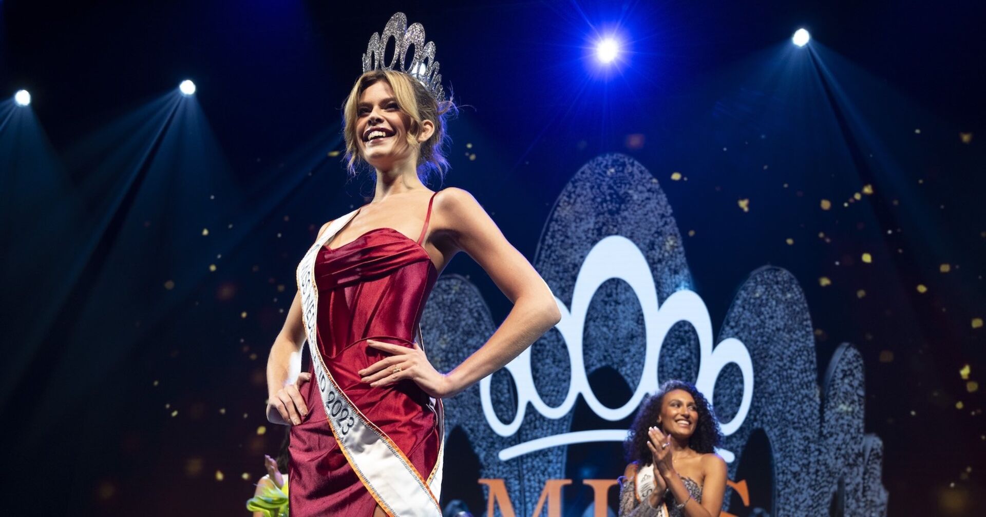 Rikkie Kolle mit der "Miss Niederlande"-Krone.