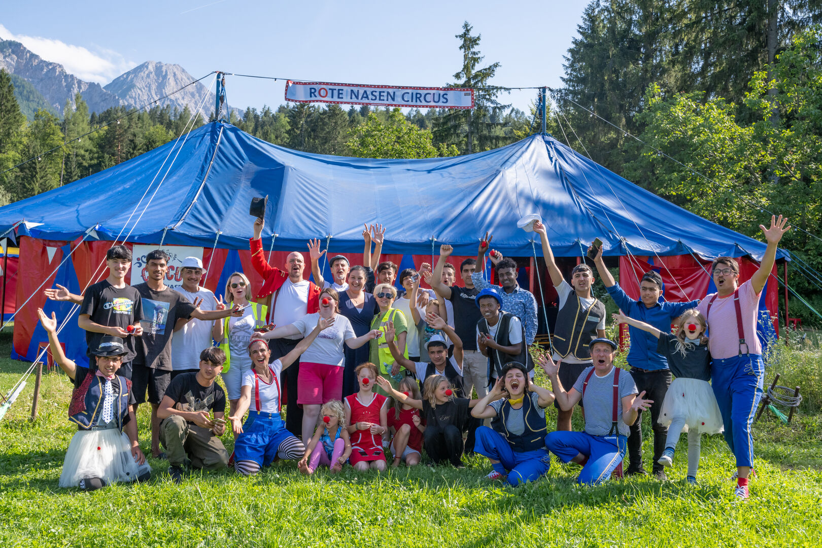 ROTE NASEN Sommercircus