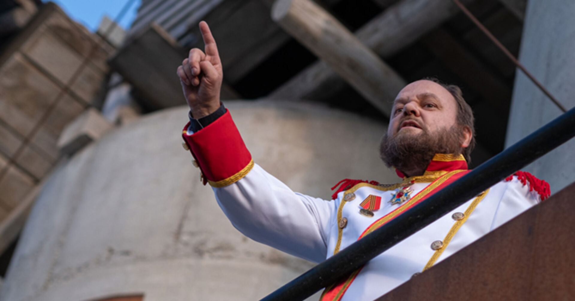 Wolfgang Rainer als Kaiser.