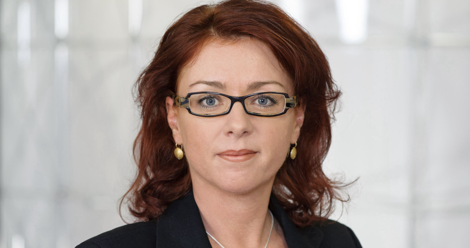 Frau mit Brille