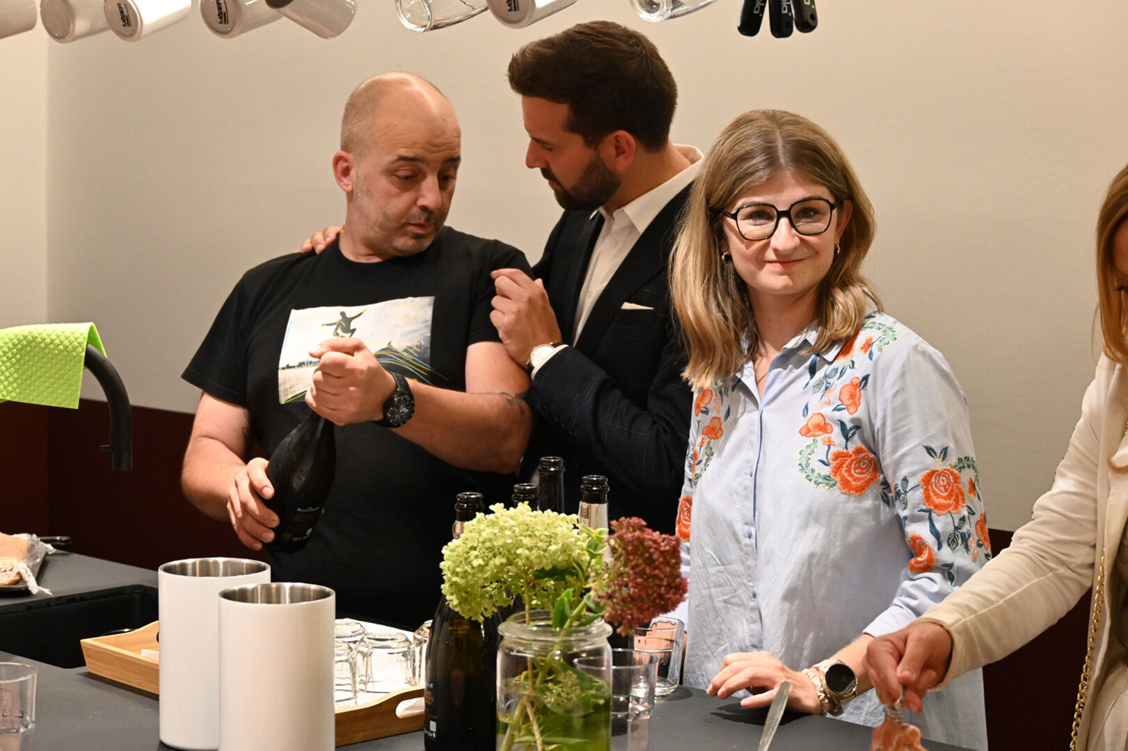 Selina Staggl (MUUT Offices), Bürgermeister Simon Tschann mit Nello Annunzio (Ristorante Da Nello)