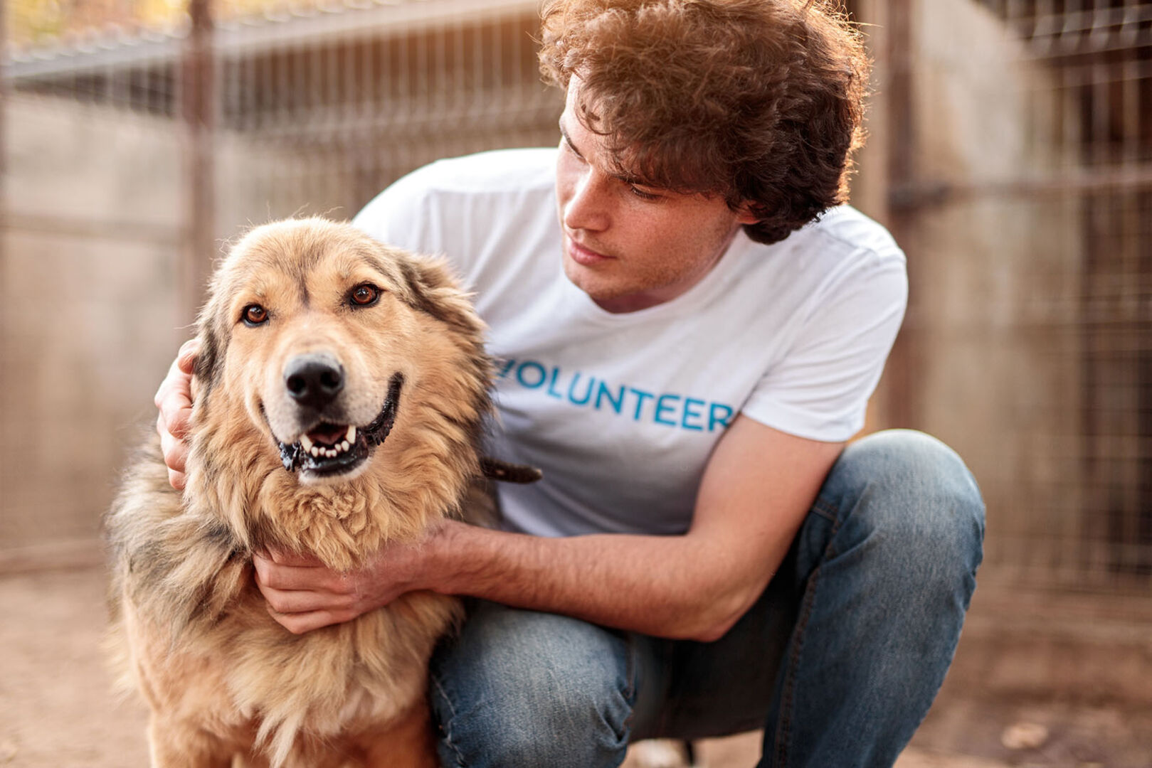 Junge mit Hund | Credit: iStock.com/max-kegfire