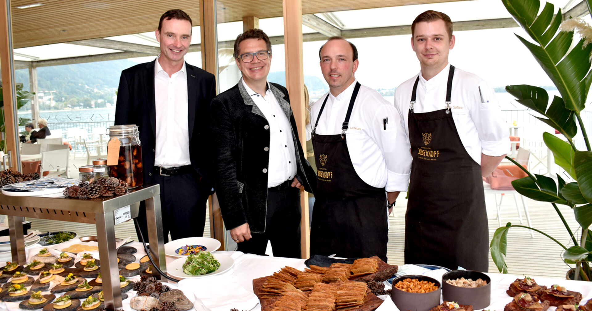 Hotel-Direktor Christian Kaindl (Seehotel am Kaiserstrand), Marc Baldauf (Dir. Berghotel Biberkopf), Küchenchef Philip Lochmann und Sous Chef Damir Stefanic.