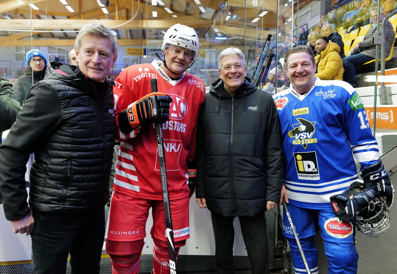 Eishockey-Spiel in Villach mit Politikern