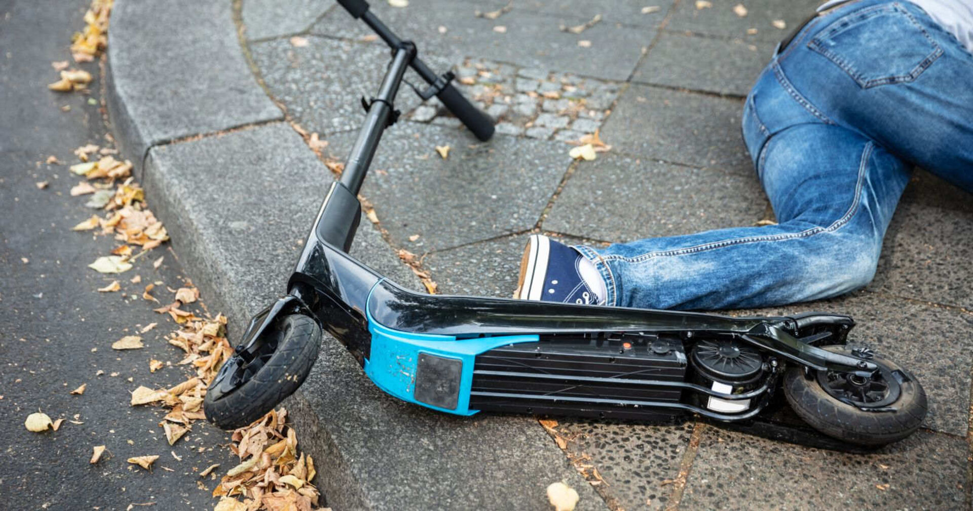 Ein Unfall mit einem E-Scooter.