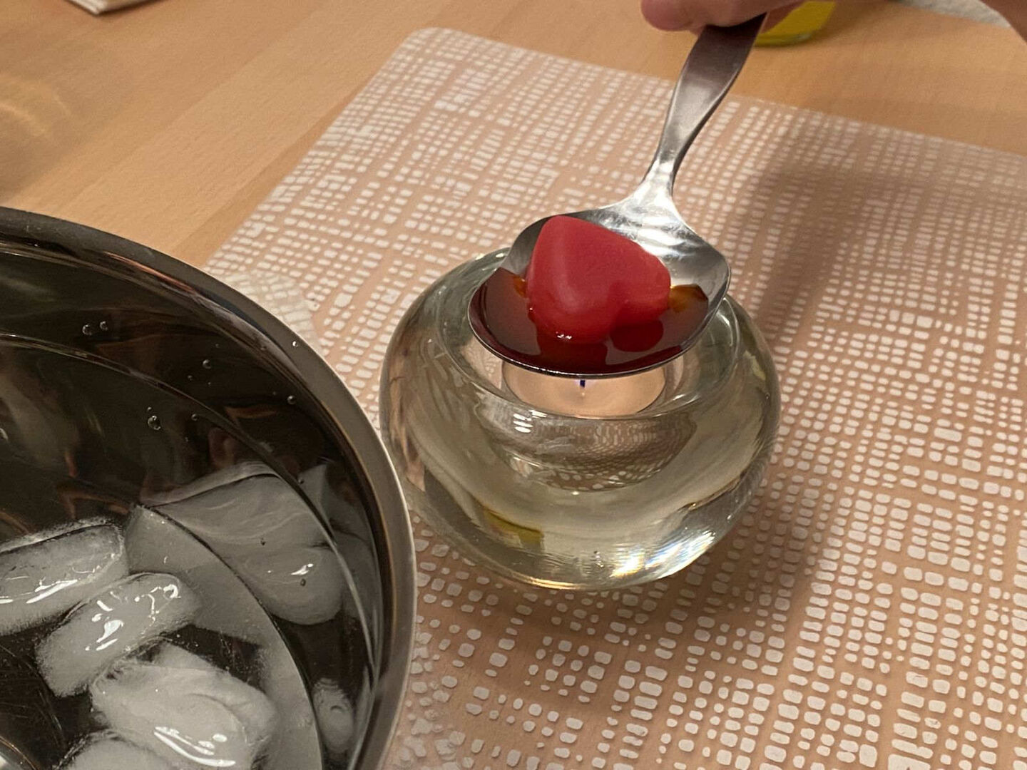 Wachsgießen zu Silvester.