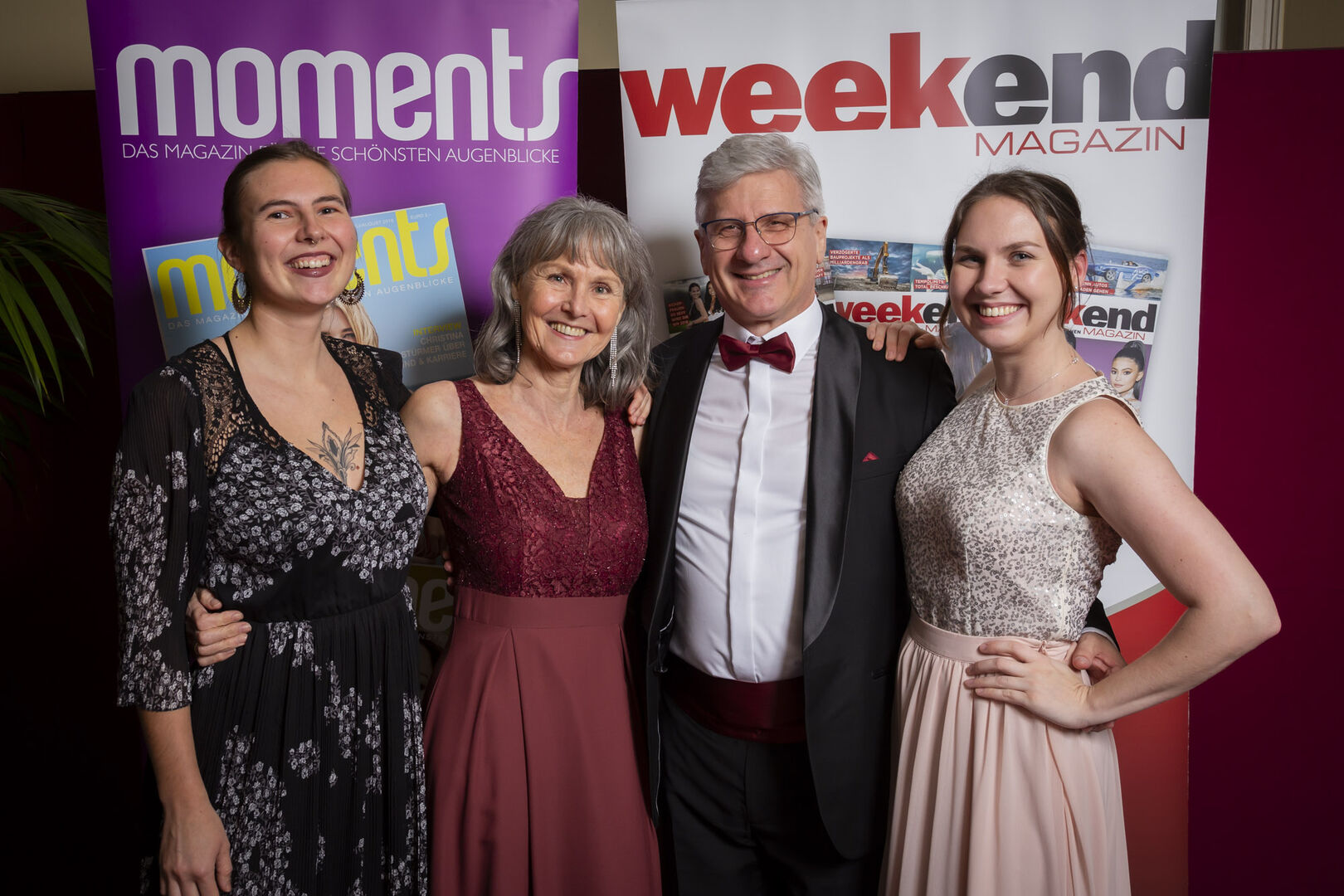 Die Gäste der Opernredoute 2024 waren bei bester Stimmung.