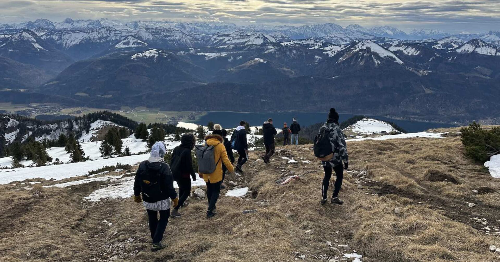 Die jugendliche Gruppe aus Ungarn auf dem Schafberg.