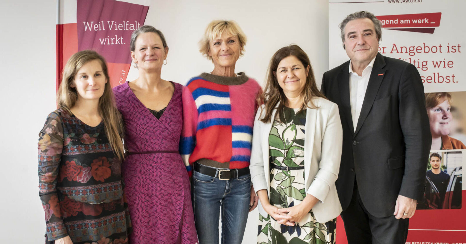 Gruppenbild bei der Feier zu 10 Jahre Housing First