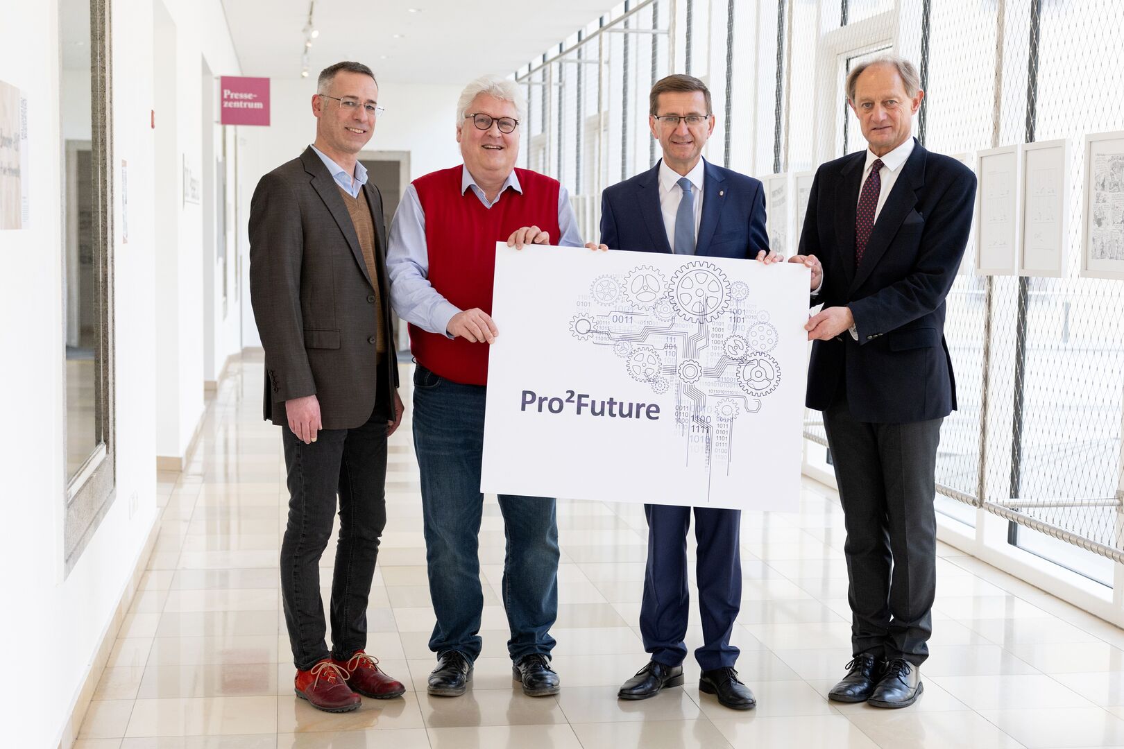 Christian Wassermayr, Fronius, Sepp Hochreiter, JKU, Markus Achleitner, Landesrat, und Alois Ferscha, Pro2Future &amp; JKU