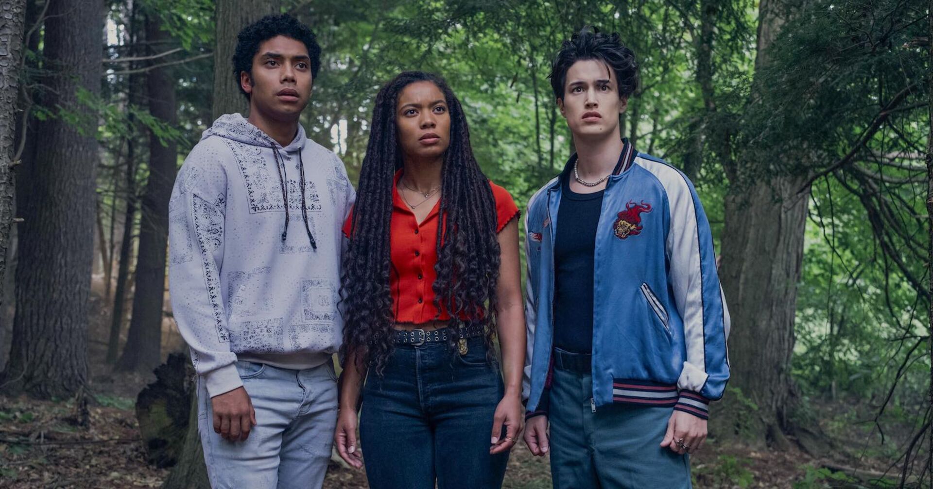 Chance Perdomo mit seinen Schauspielkollegen: Jaz Sinclair und Derek Luh
