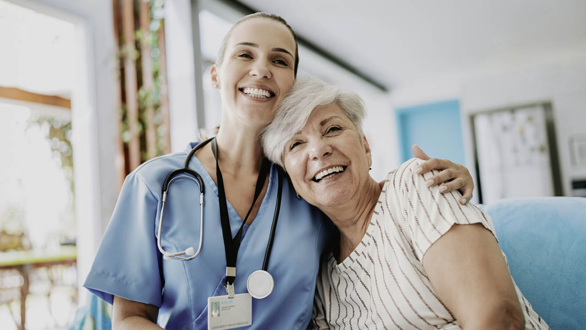 Gemeinsam mit der Pflegerin