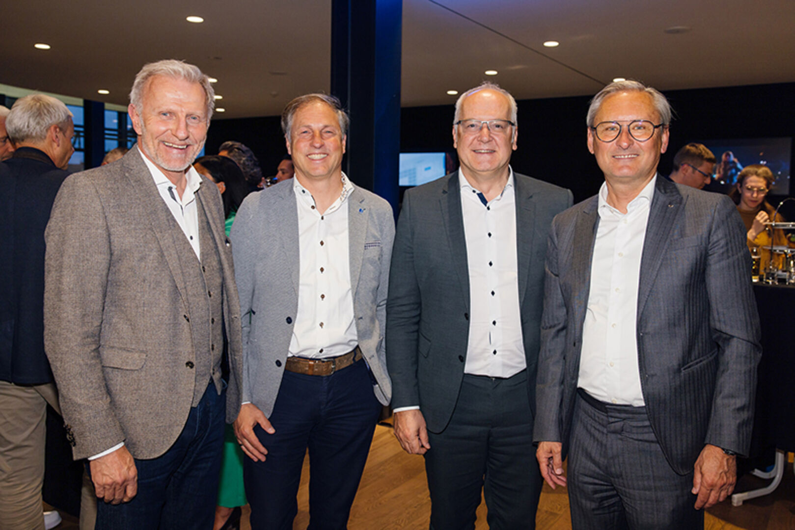 Pius Nachbaur (Landes Dir. ÖWD), Herwig Ganahl (GrECo Regionalleiter), Präsident Elmar Hartman (IV Vorarlberg), VVors. Gerhard Hamel (Volksbank Vorarlberg)