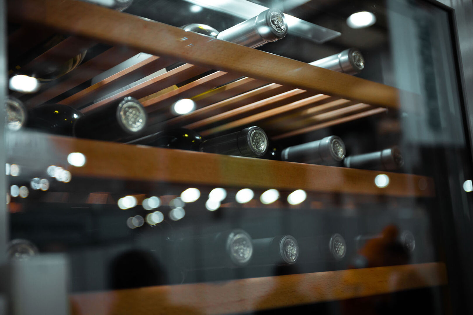 Weinkühlschrank | Credit: iStock.com/Andrii Zastrozhnov