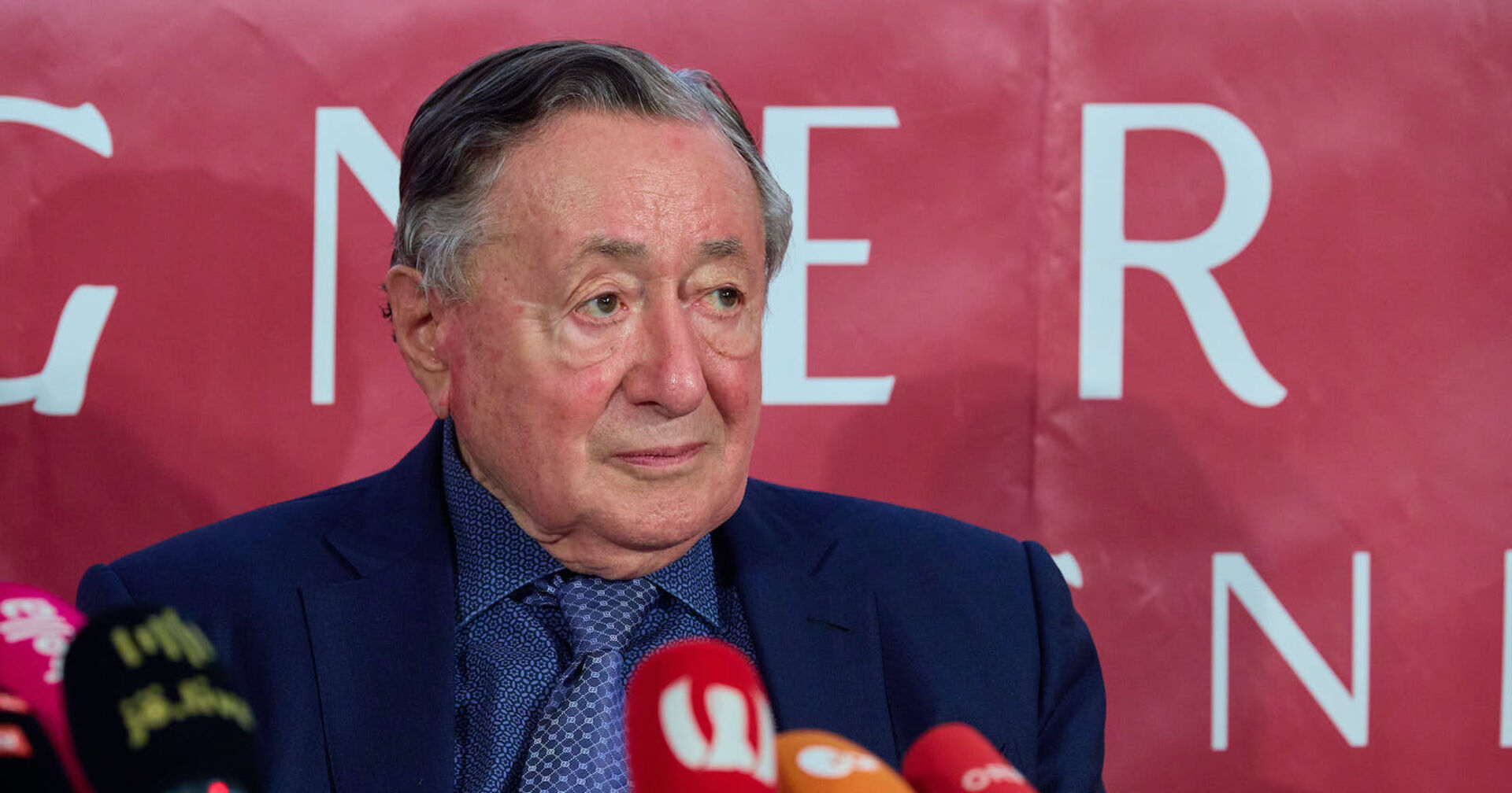 Richard Lugner bei einer Pressekonferenz in Wien.