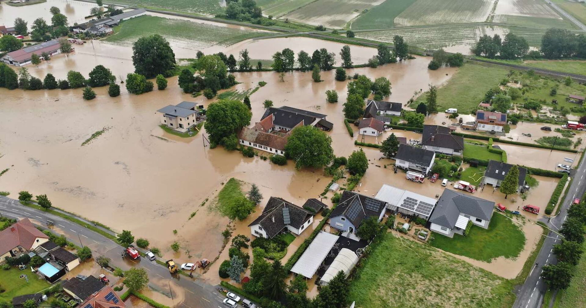 Luftbild von Überschwemmung in der Steiermark.