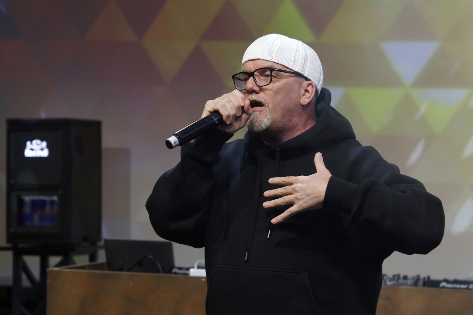DJ Ötzi singt