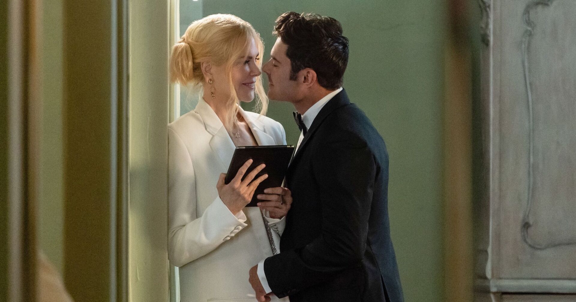 Nicole Kidman und Zac Efron turtelnd am Set von "A Family Affair"