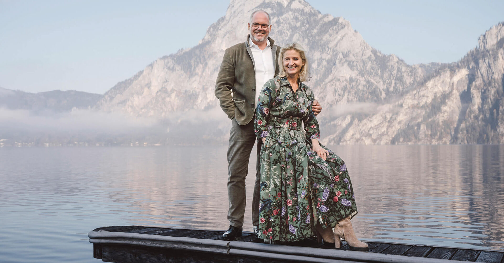 Die innovativen Hoteliers Monika und Wolfgang Gröller finden ihre Ruhe in dem Reichtum, der vor der Tür ihres ganz besonderen Hauses liegt: Natur, Berge und der See.
