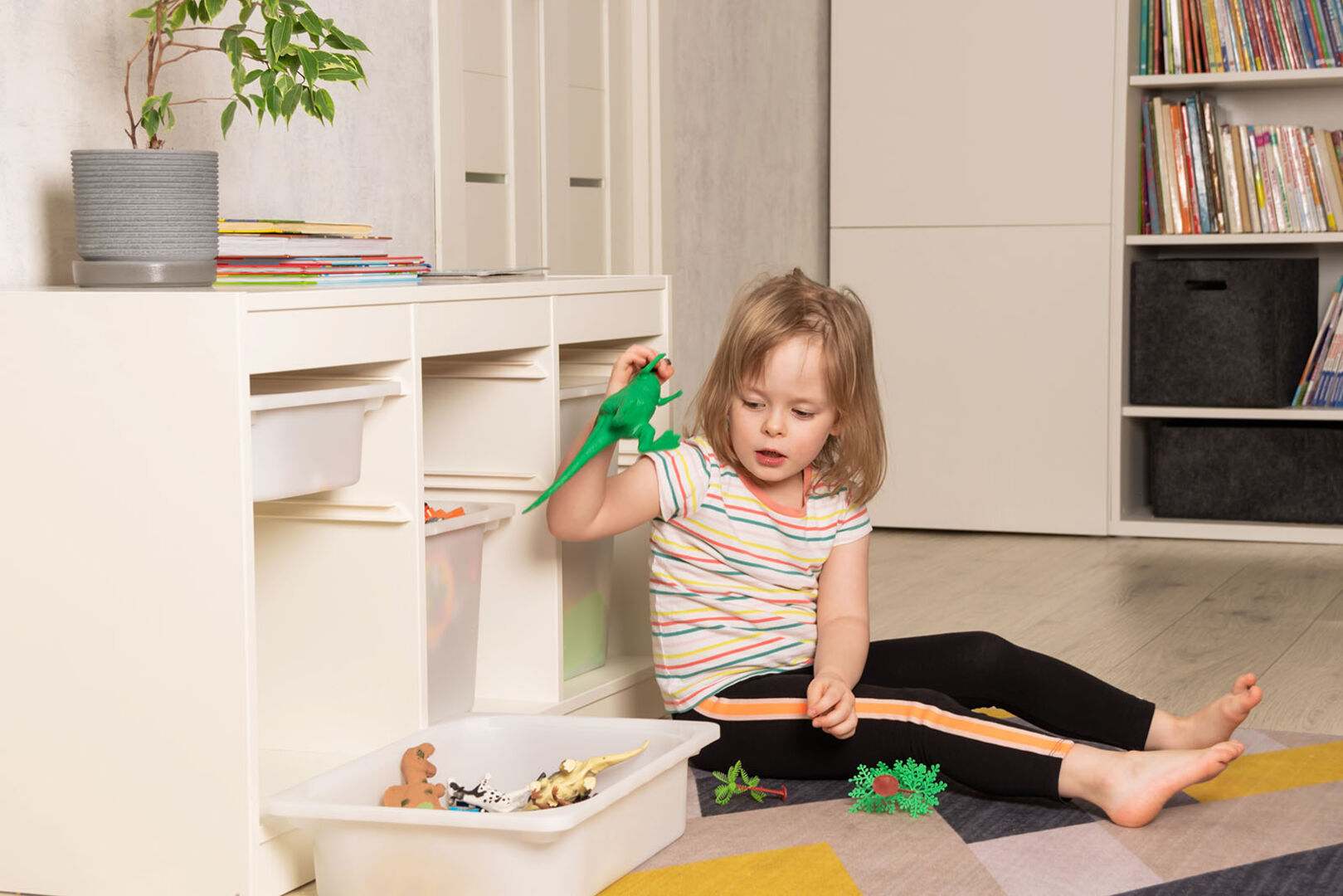 Kind räumt Zimmer zusammen | Credit: iStock.com/Anastasia Babkina