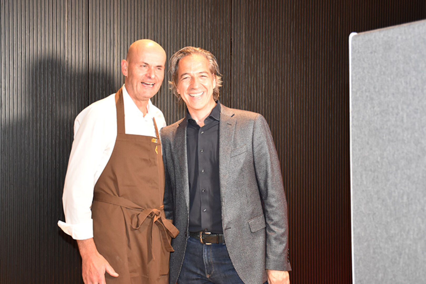 Spaß an der Fotobox: KäseCaspar Caspar Greber und Axel Pfefferkorn (GF Seehotel und peppercollection)