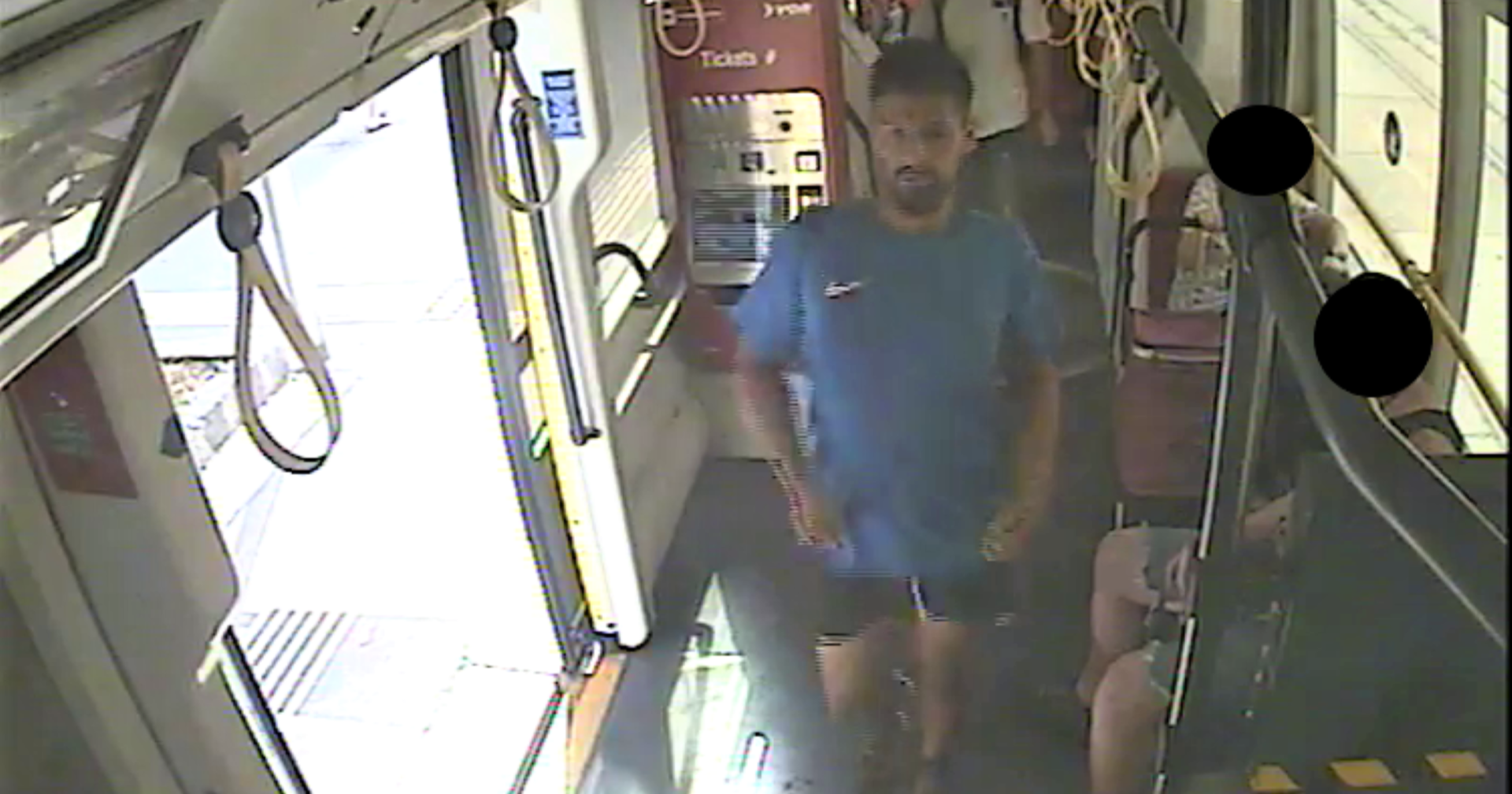 Fahndungsfoto aus einer Wiener Straßenbahn aufgenommen