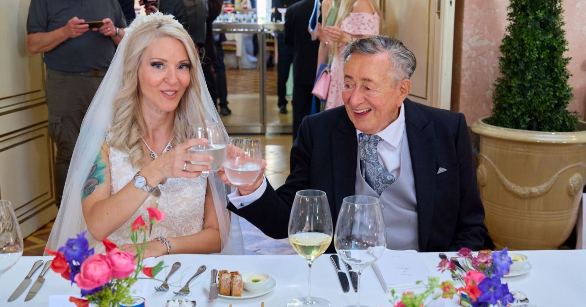 Simone und Richard Lugner bei ihrer Hochzeit.