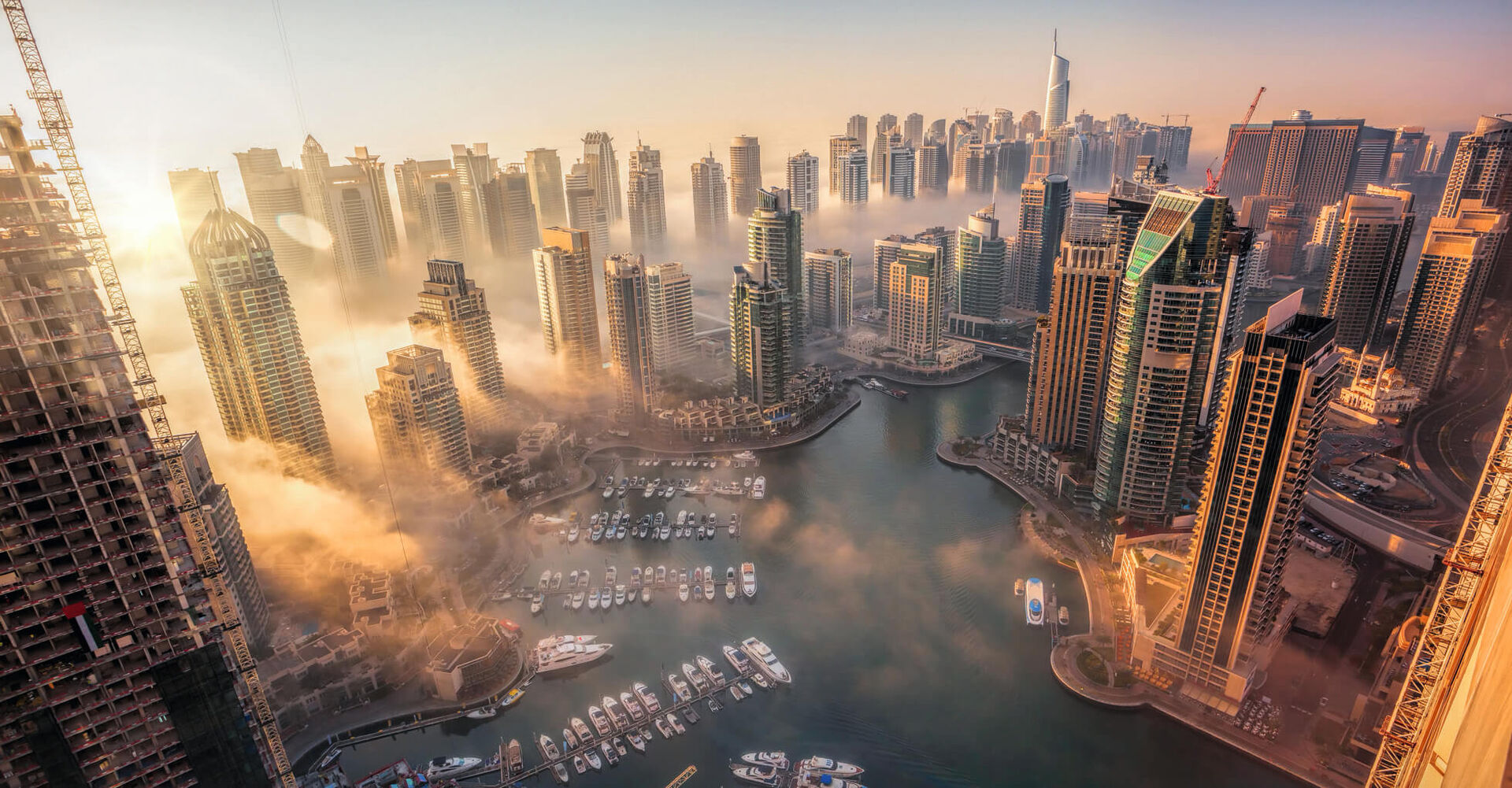 Dubai von oben | Credit: iStock.com/Extravagantini