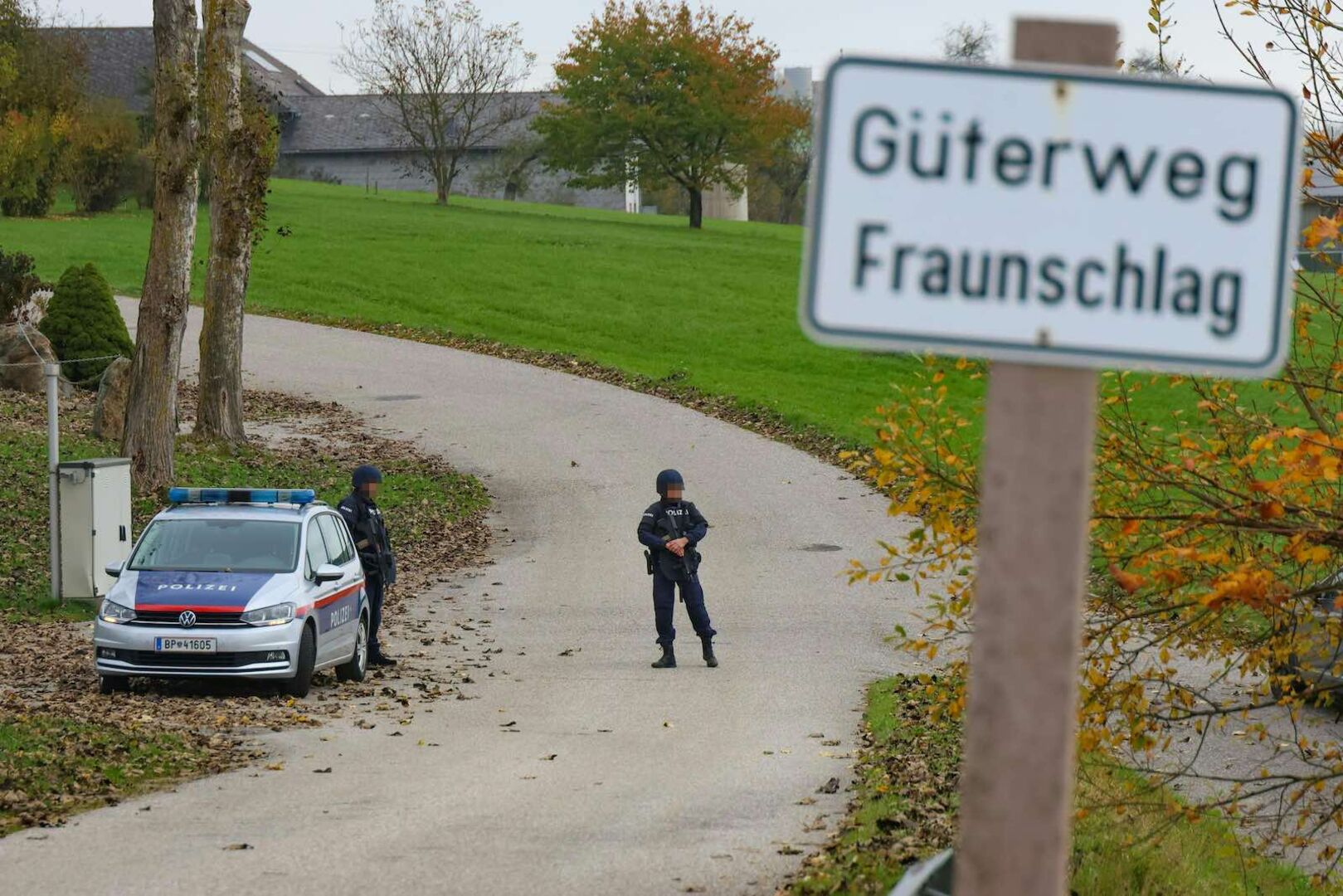 Zwei Beamten in Oberösterreich.