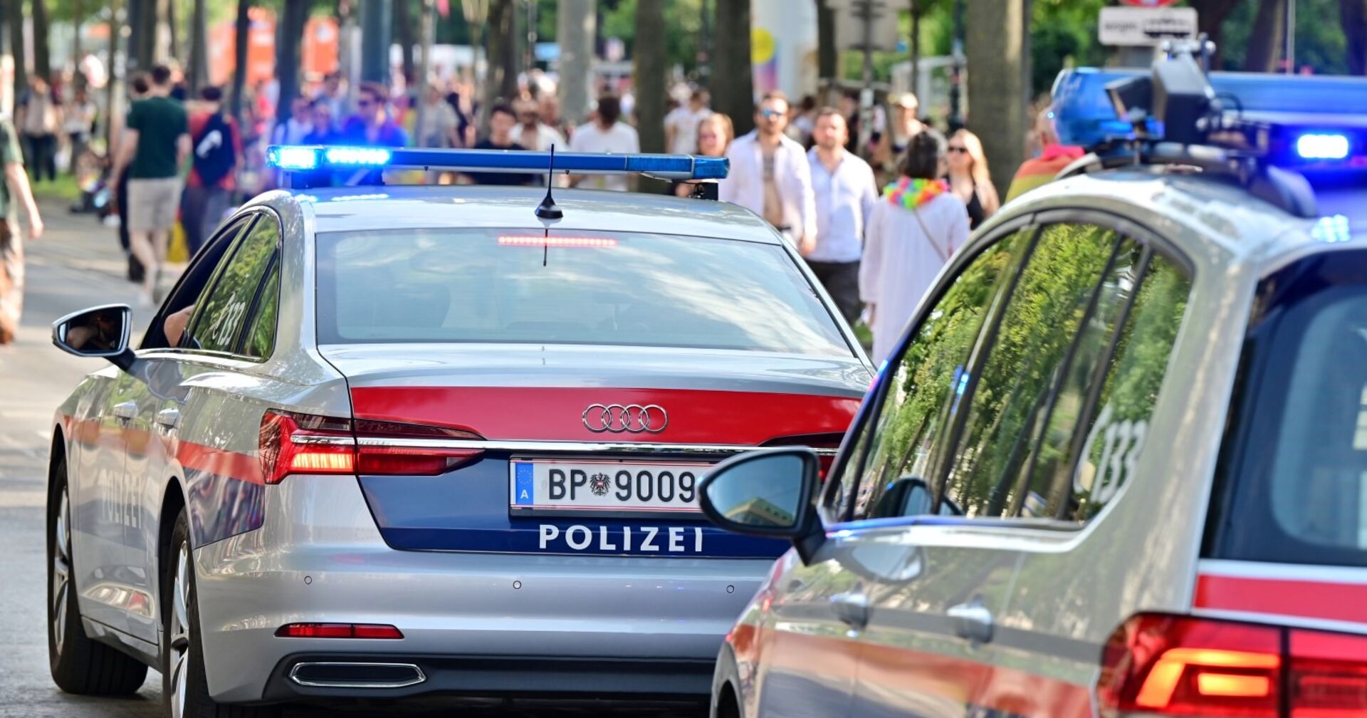 Polizeiwagen auf Streife
