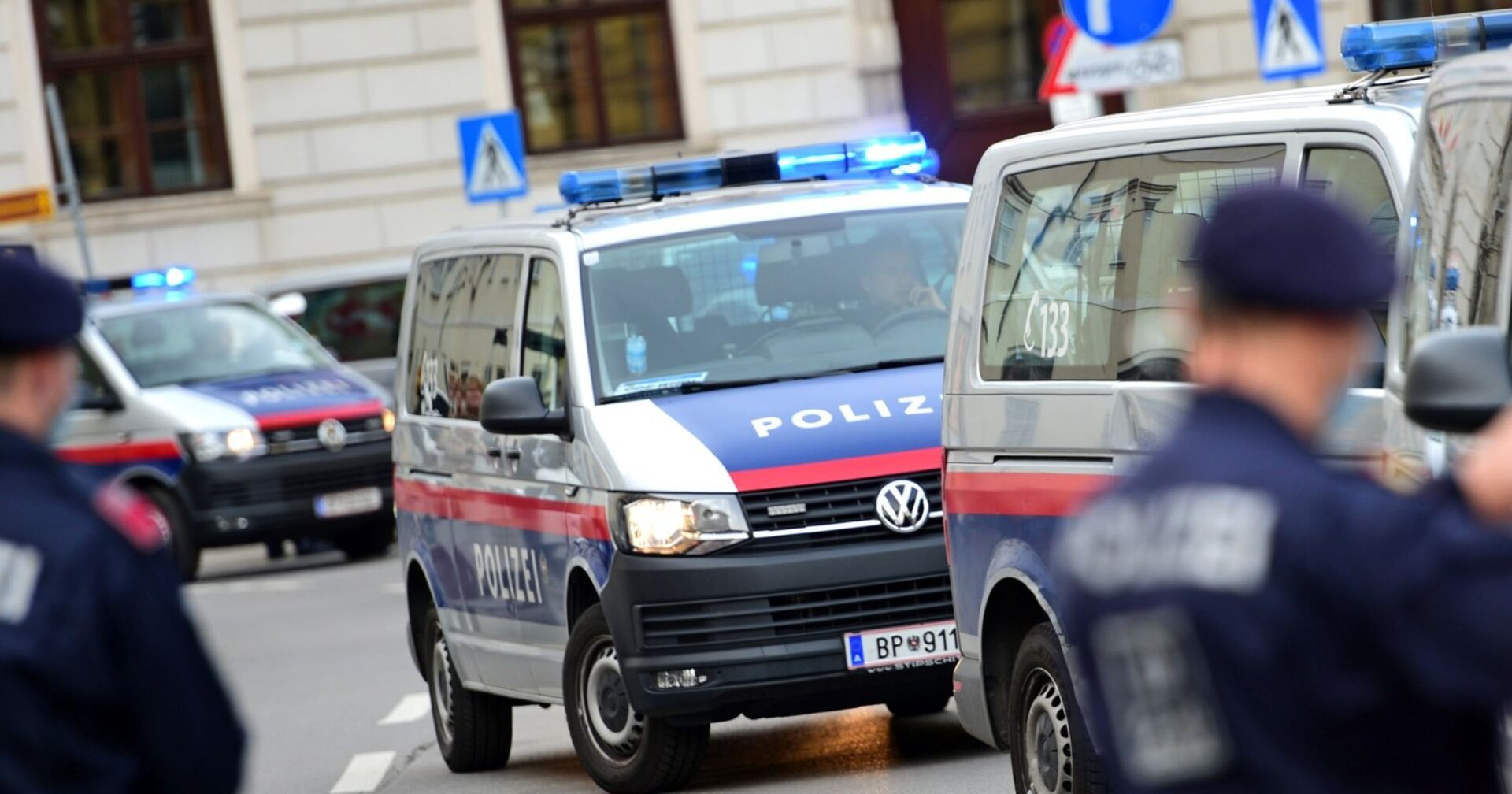 Mehrere Poliezieinsatzwägen